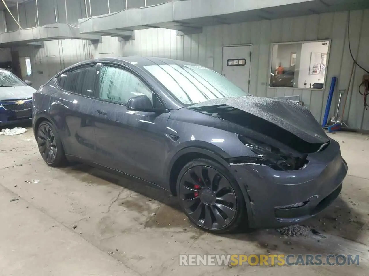 4 Photograph of a damaged car 7SAYGDEF3PF965727 TESLA MODEL Y 2023
