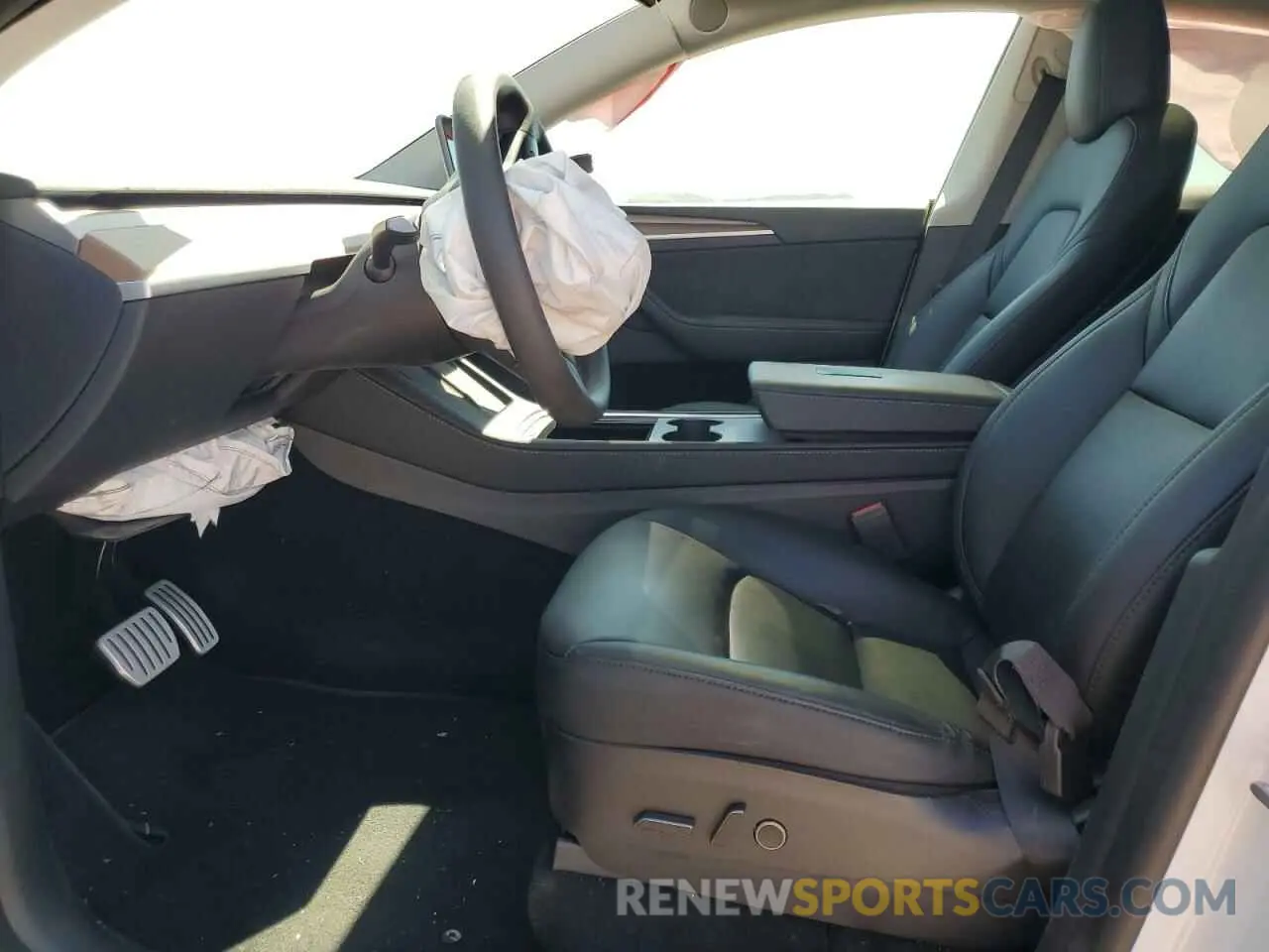 7 Photograph of a damaged car 7SAYGDEF4PF659541 TESLA MODEL Y 2023