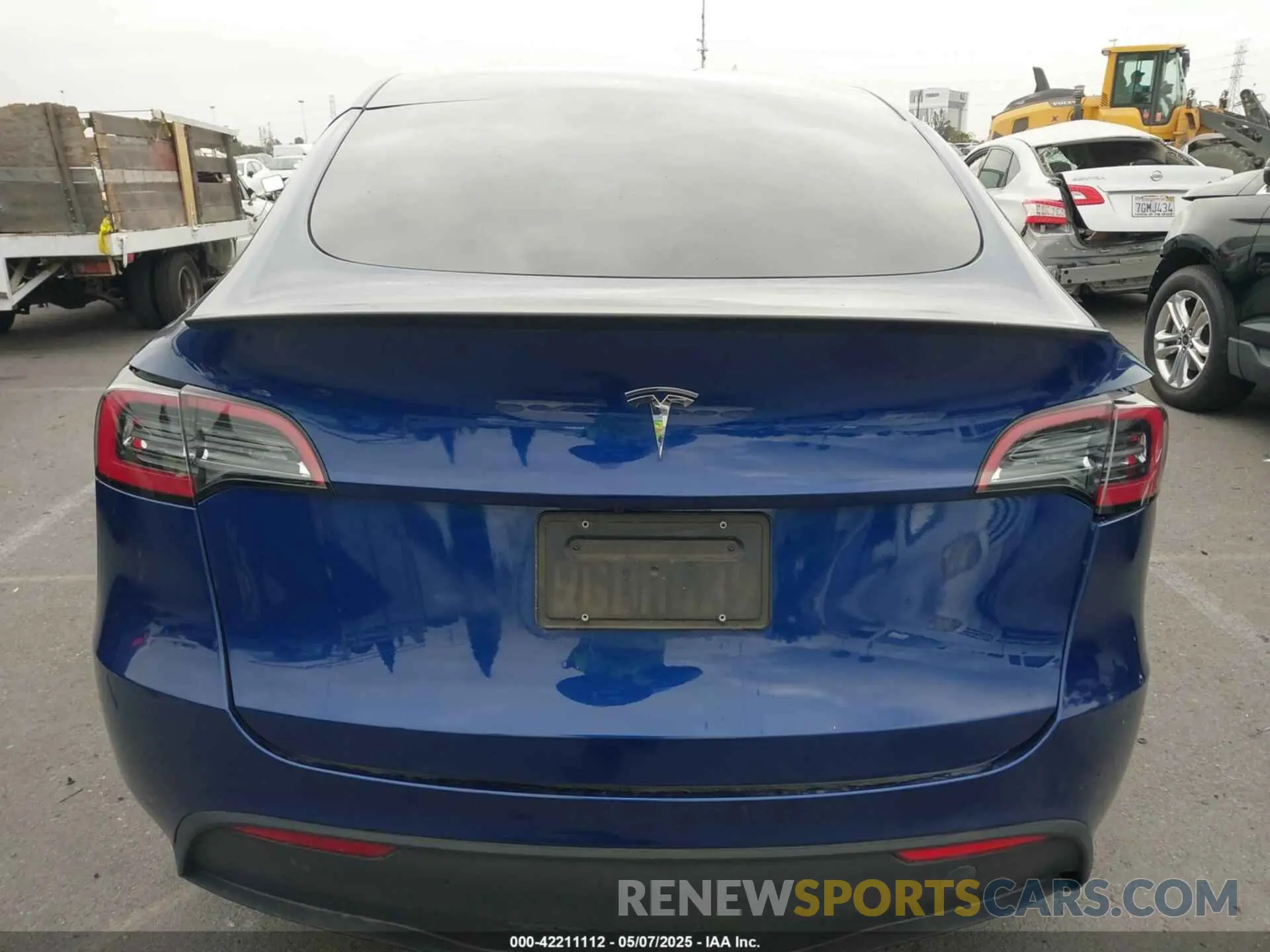 16 Photograph of a damaged car 7SAYGDEF4PF709015 TESLA MODEL Y 2023