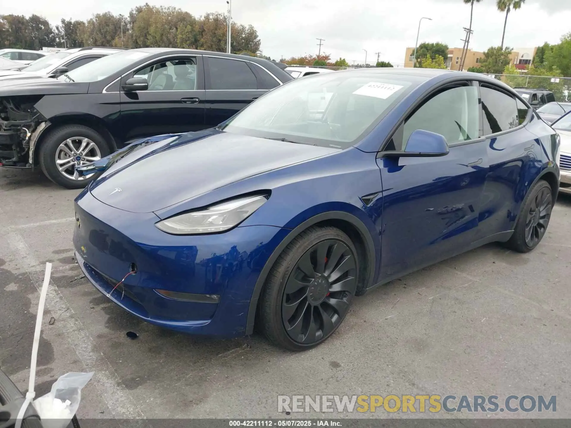 2 Photograph of a damaged car 7SAYGDEF4PF709015 TESLA MODEL Y 2023