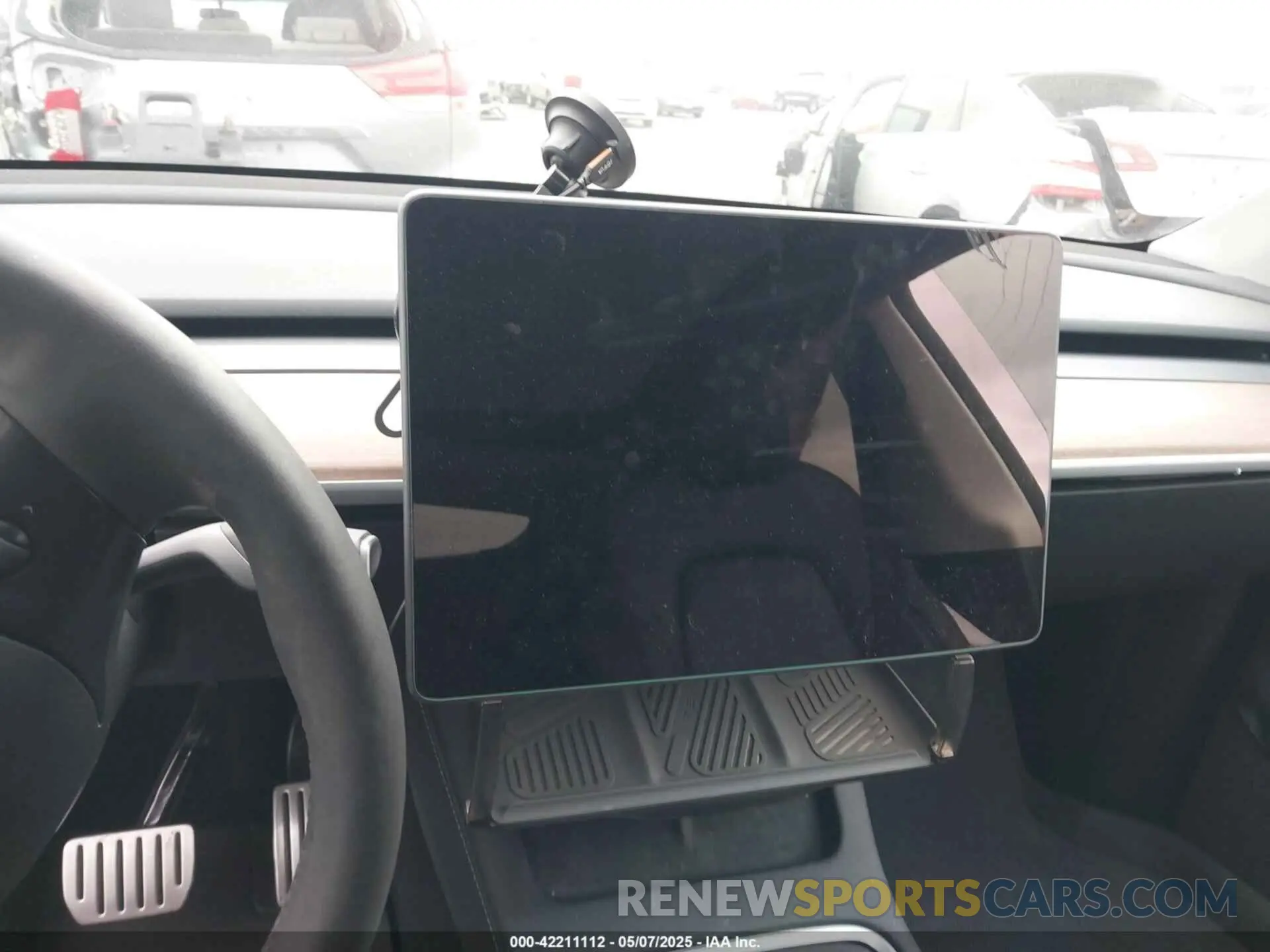 7 Photograph of a damaged car 7SAYGDEF4PF709015 TESLA MODEL Y 2023