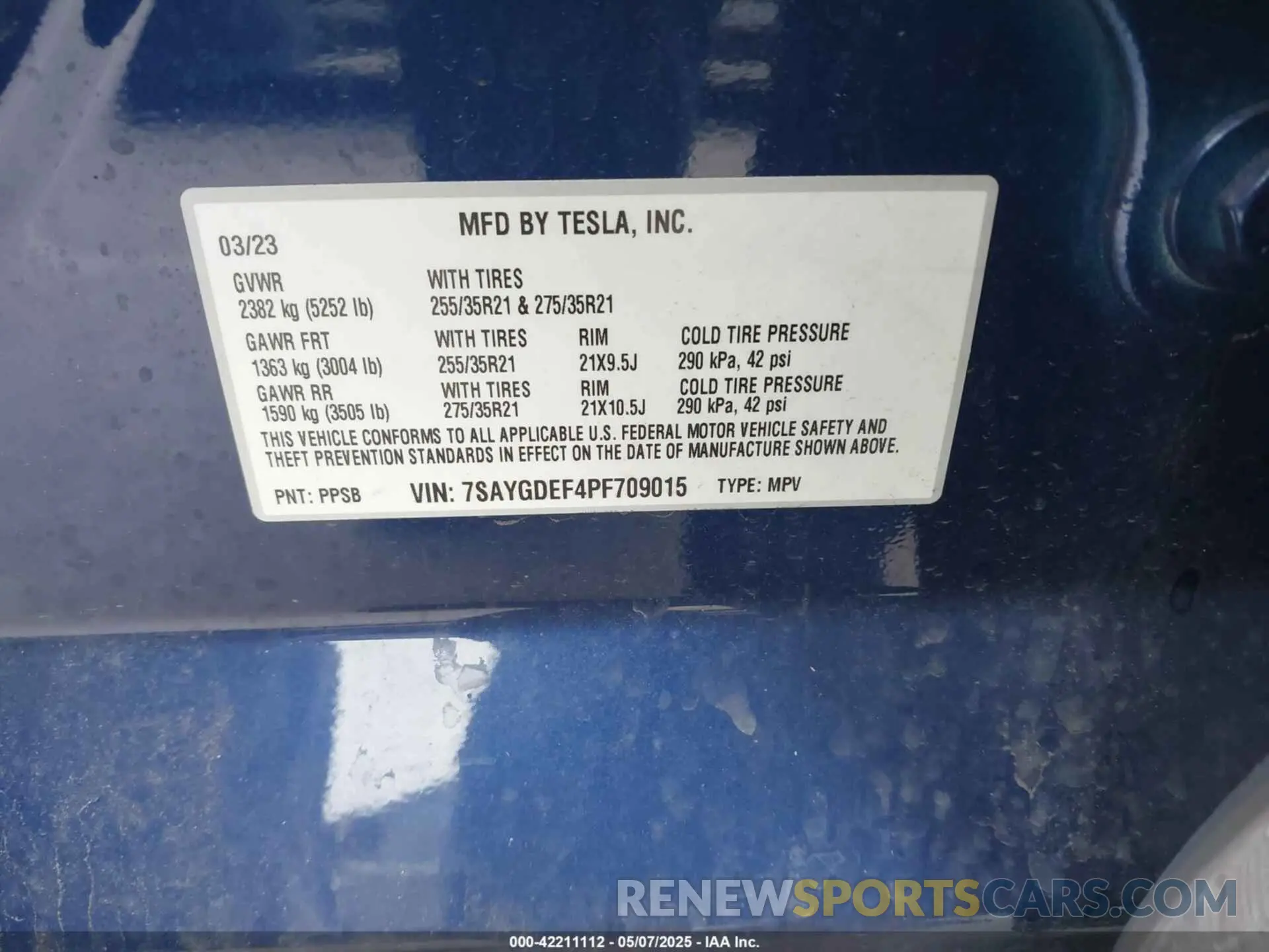 9 Photograph of a damaged car 7SAYGDEF4PF709015 TESLA MODEL Y 2023