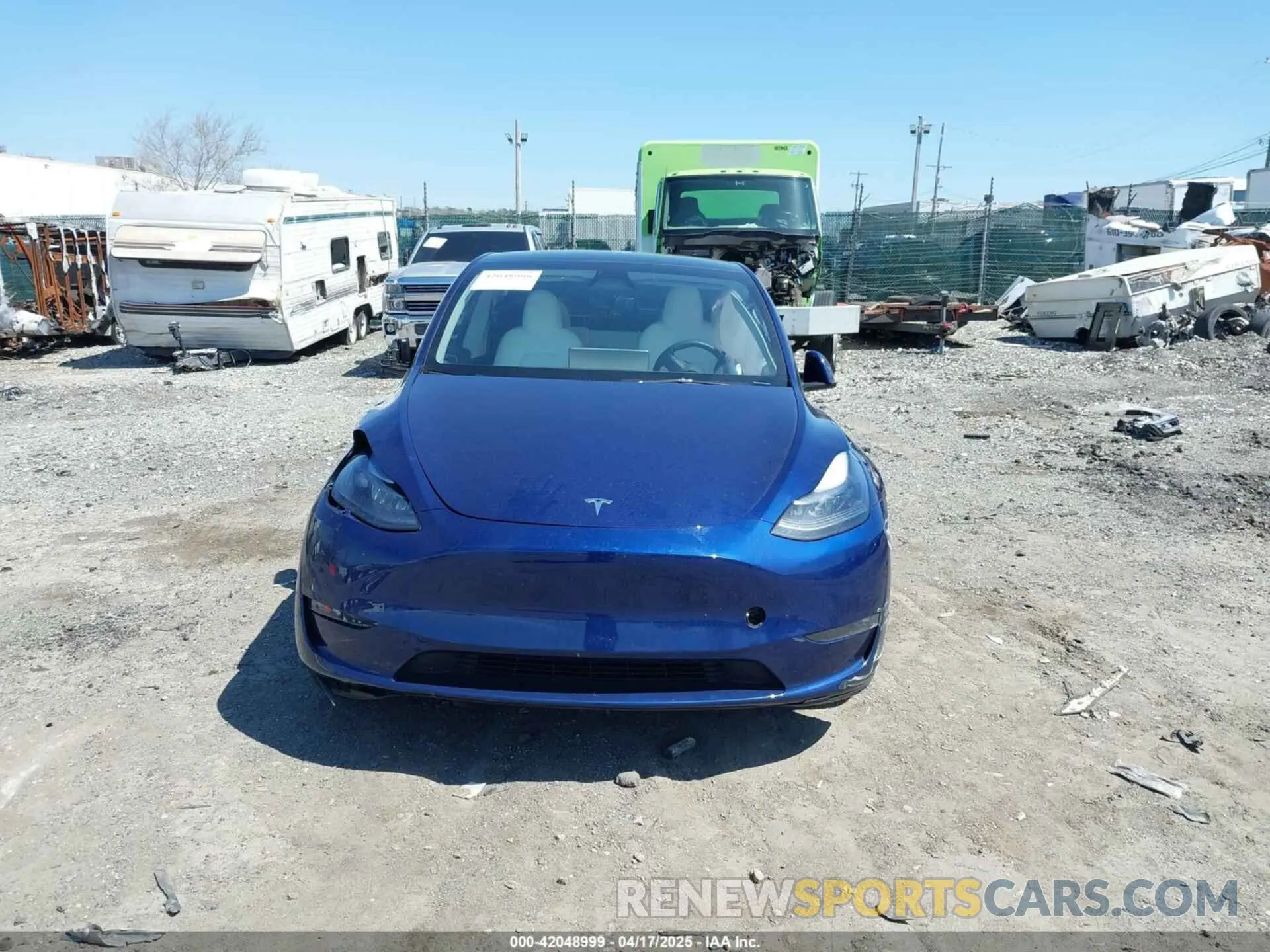 11 Photograph of a damaged car 7SAYGDEF4PF844933 TESLA MODEL Y 2023