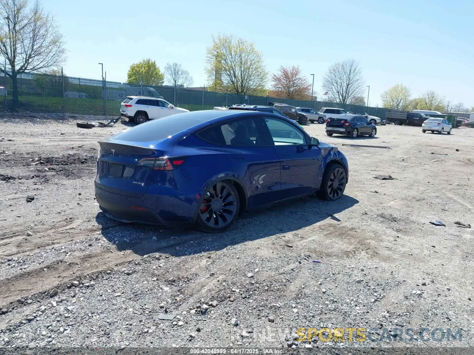 4 Photograph of a damaged car 7SAYGDEF4PF844933 TESLA MODEL Y 2023