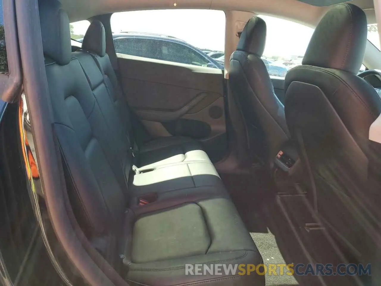 10 Photograph of a damaged car 7SAYGDEF4PF854006 TESLA MODEL Y 2023