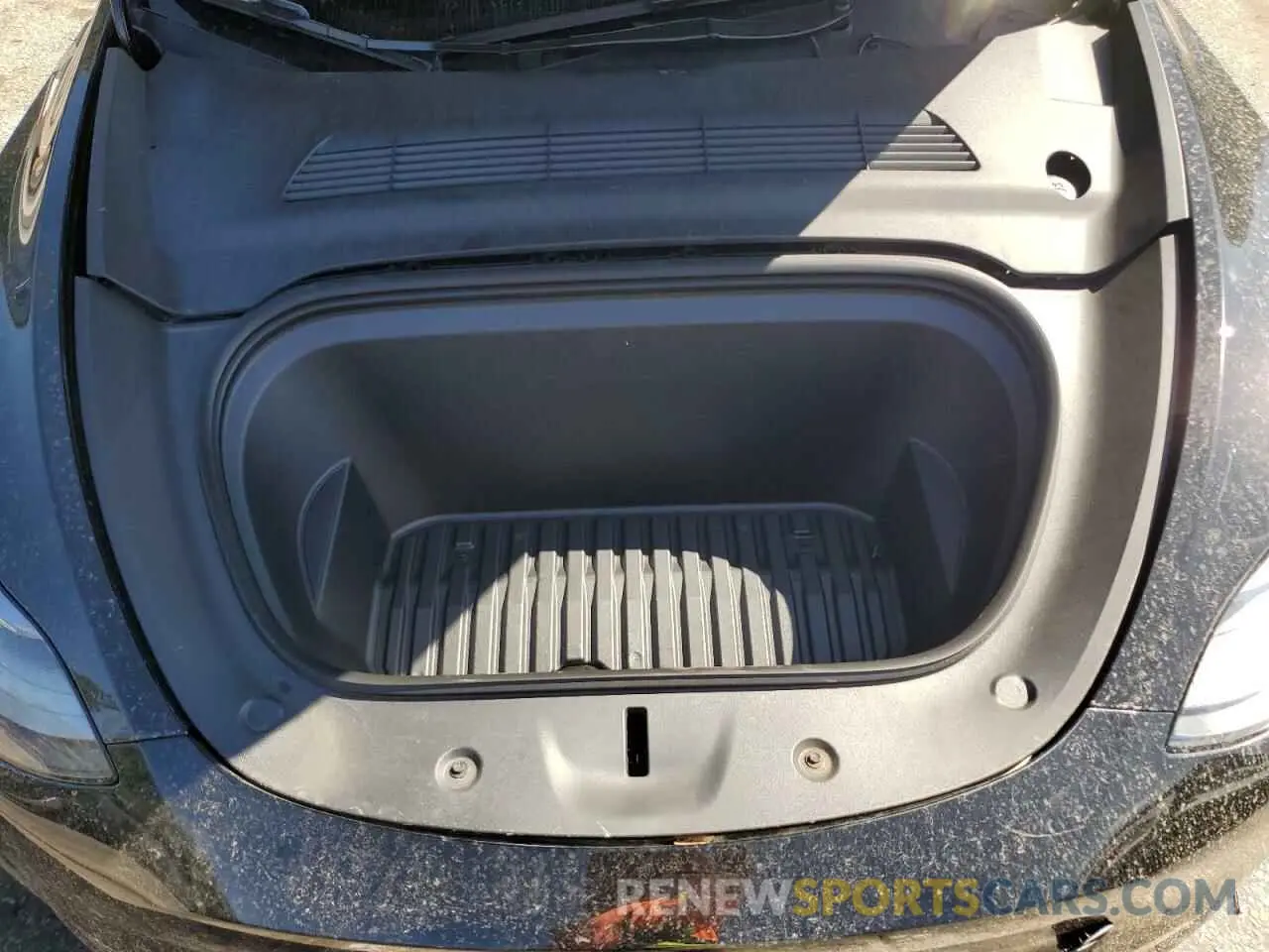 11 Photograph of a damaged car 7SAYGDEF4PF854006 TESLA MODEL Y 2023