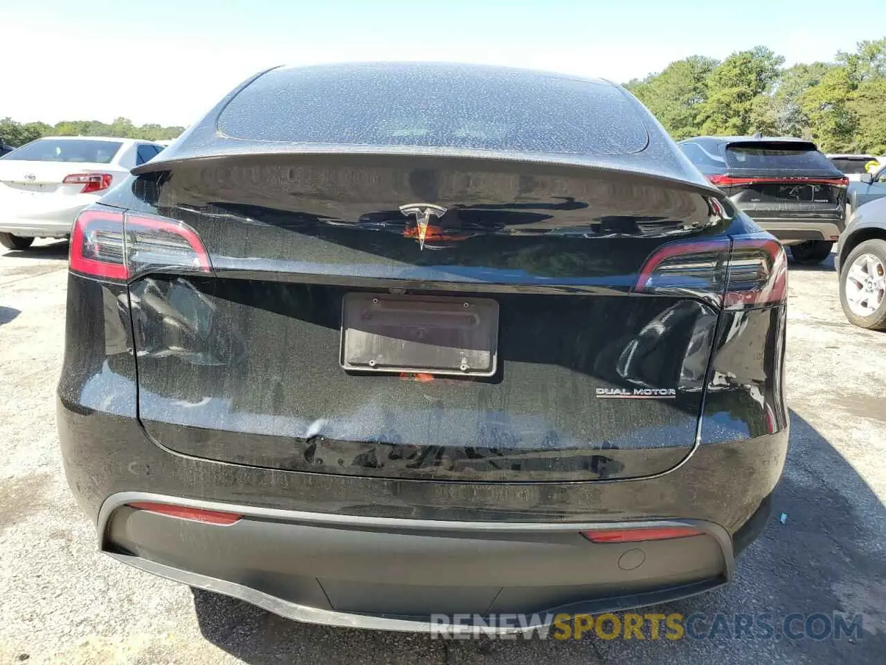 6 Photograph of a damaged car 7SAYGDEF4PF854006 TESLA MODEL Y 2023