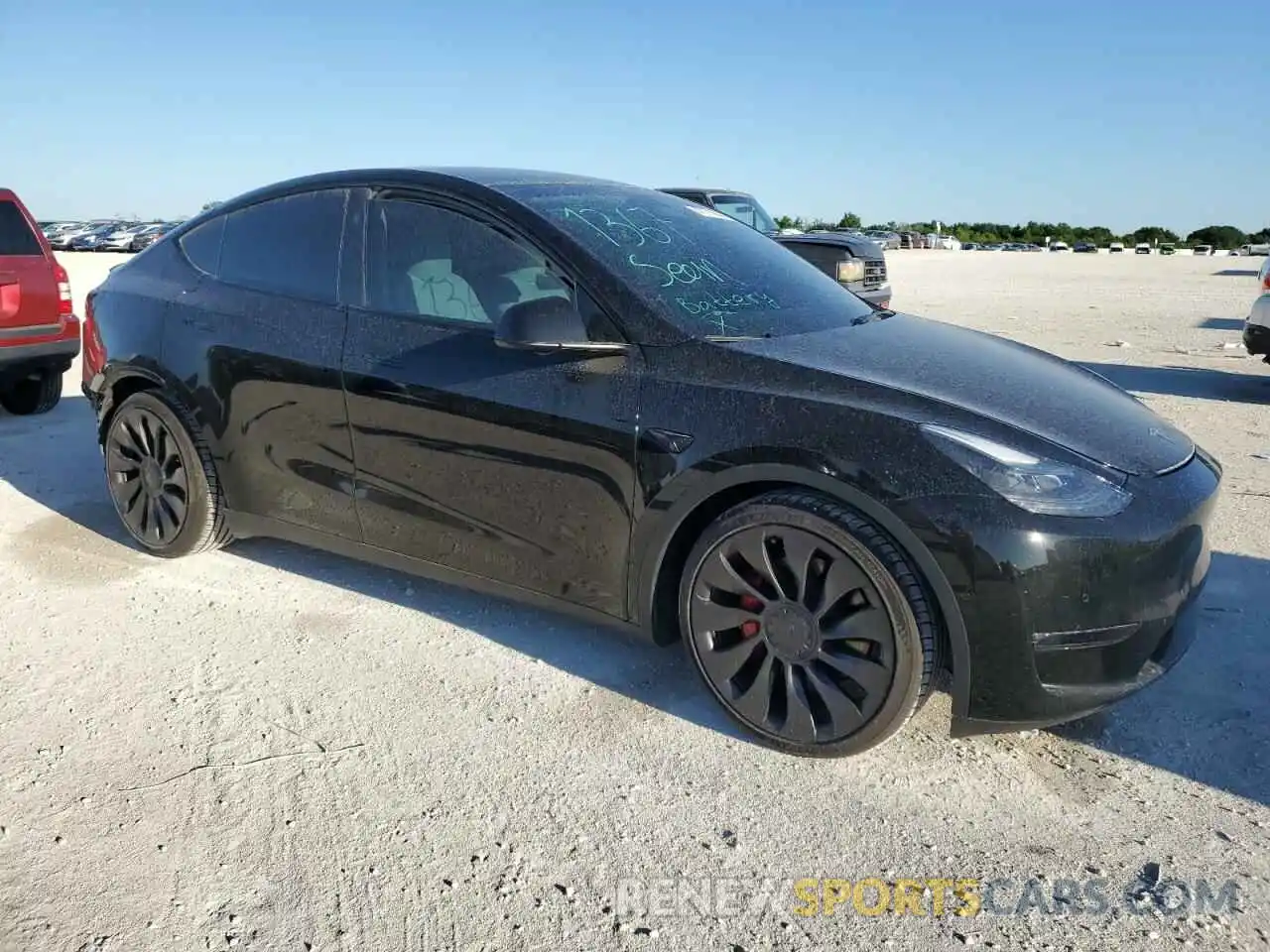 4 Photograph of a damaged car 7SAYGDEF4PF856385 TESLA MODEL Y 2023