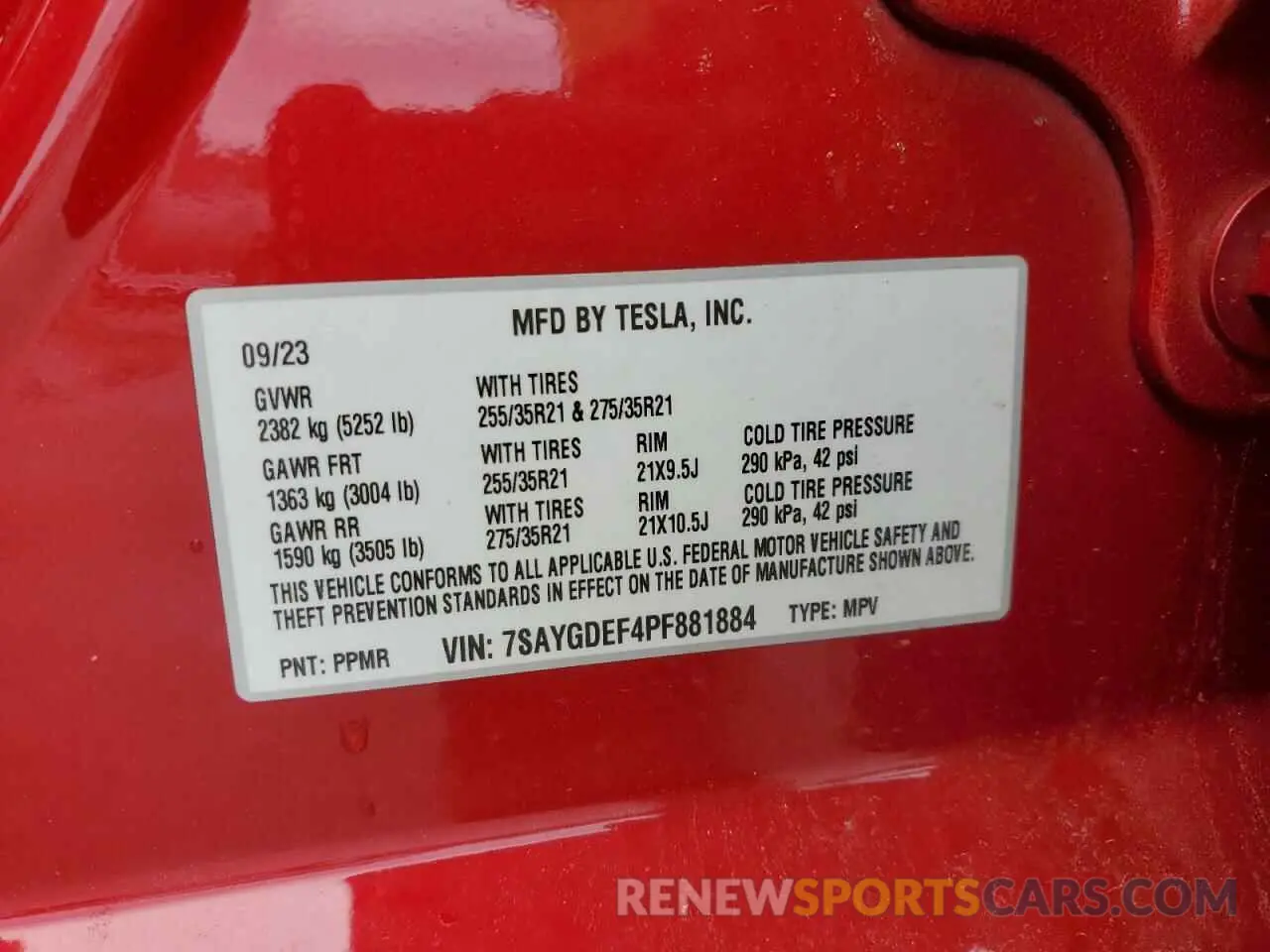 13 Photograph of a damaged car 7SAYGDEF4PF881884 TESLA MODEL Y 2023