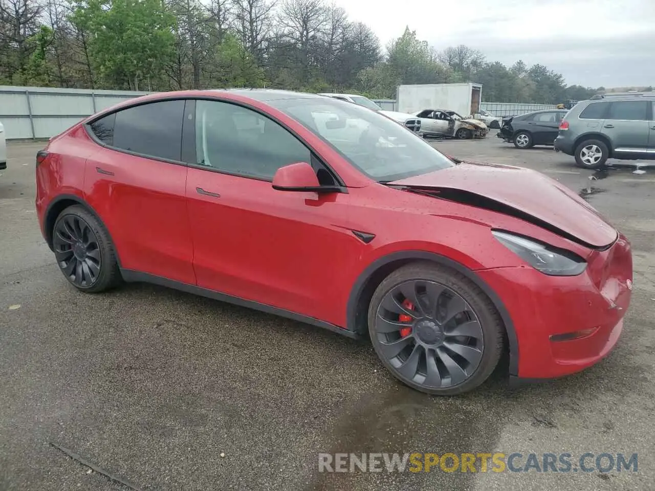 4 Photograph of a damaged car 7SAYGDEF4PF881884 TESLA MODEL Y 2023