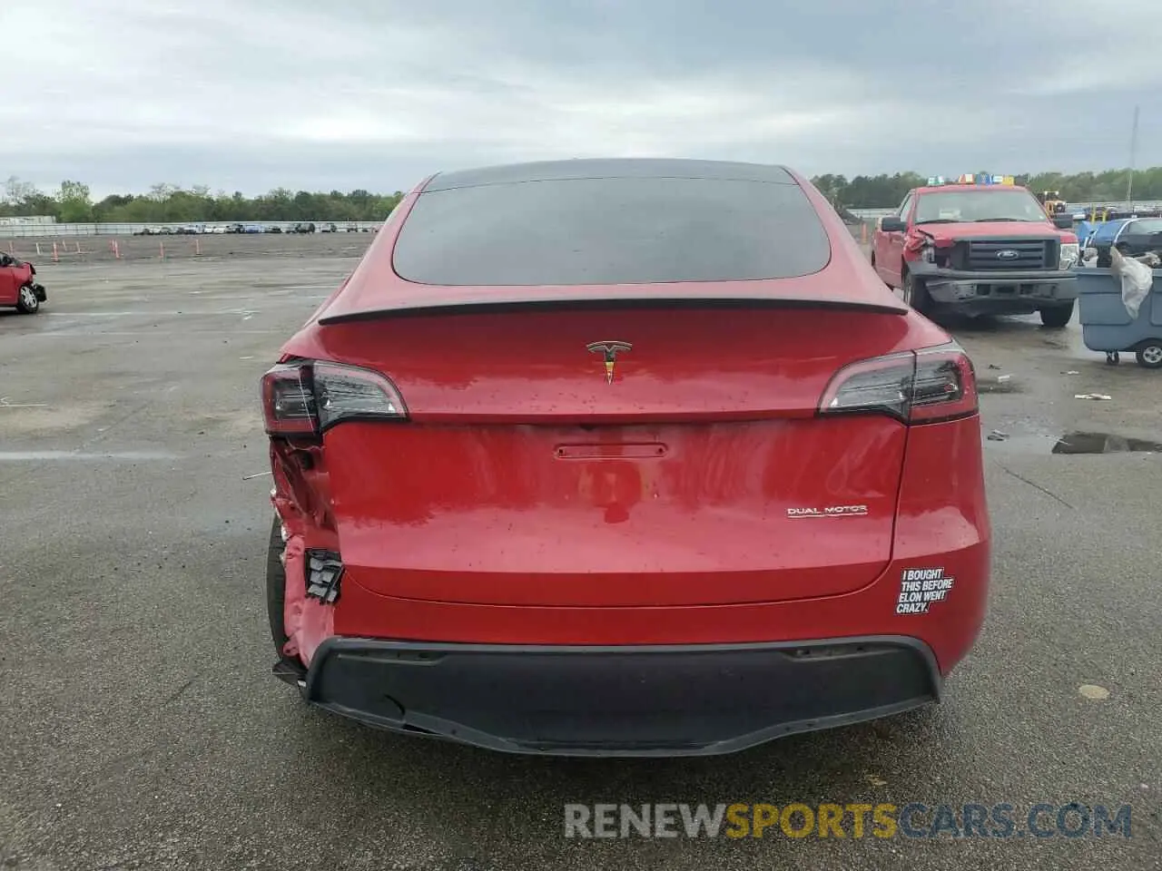 6 Photograph of a damaged car 7SAYGDEF4PF881884 TESLA MODEL Y 2023