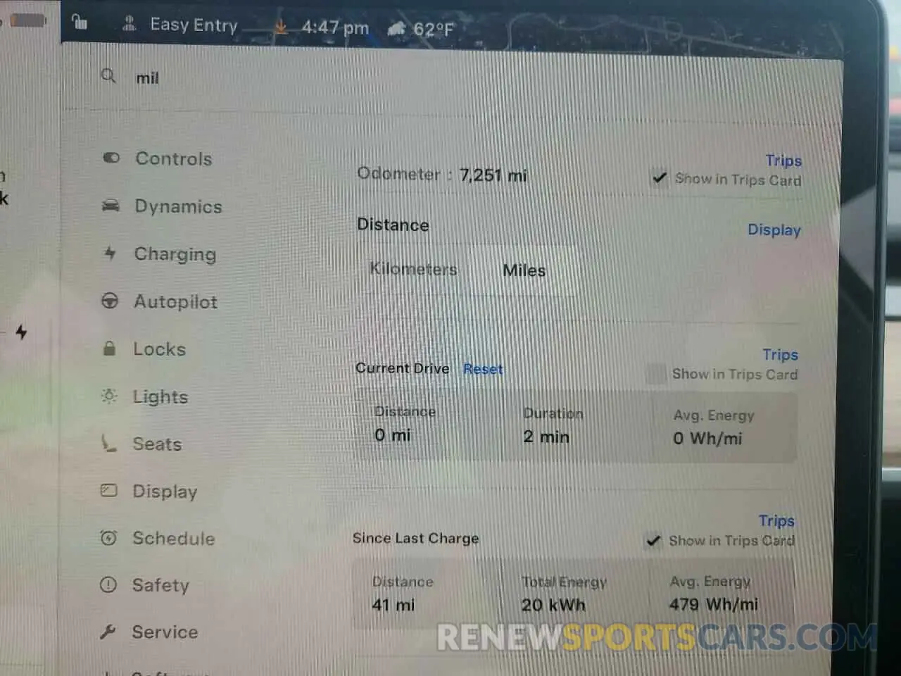 9 Photograph of a damaged car 7SAYGDEF4PF881884 TESLA MODEL Y 2023