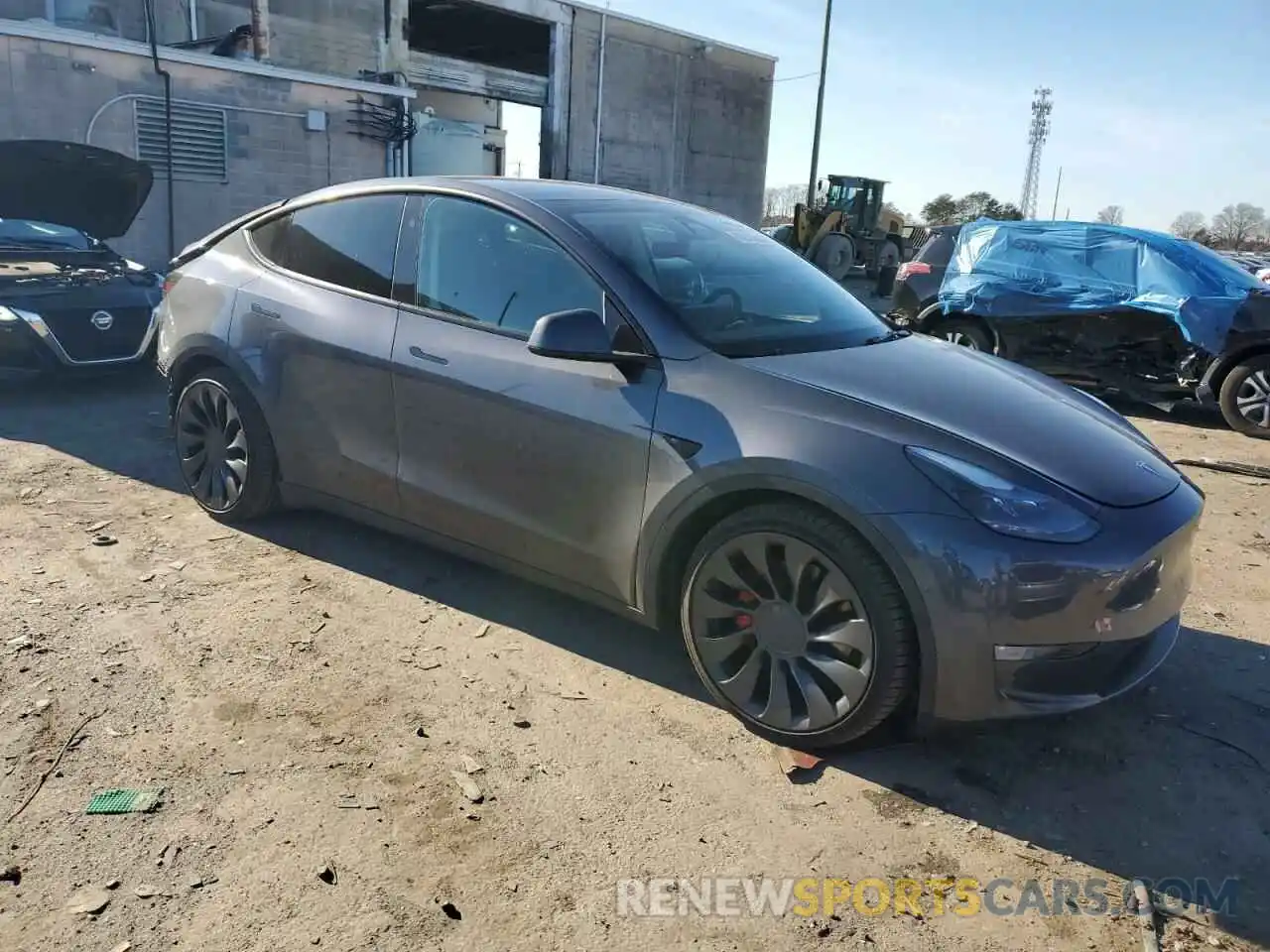 4 Photograph of a damaged car 7SAYGDEF4PF913149 TESLA MODEL Y 2023