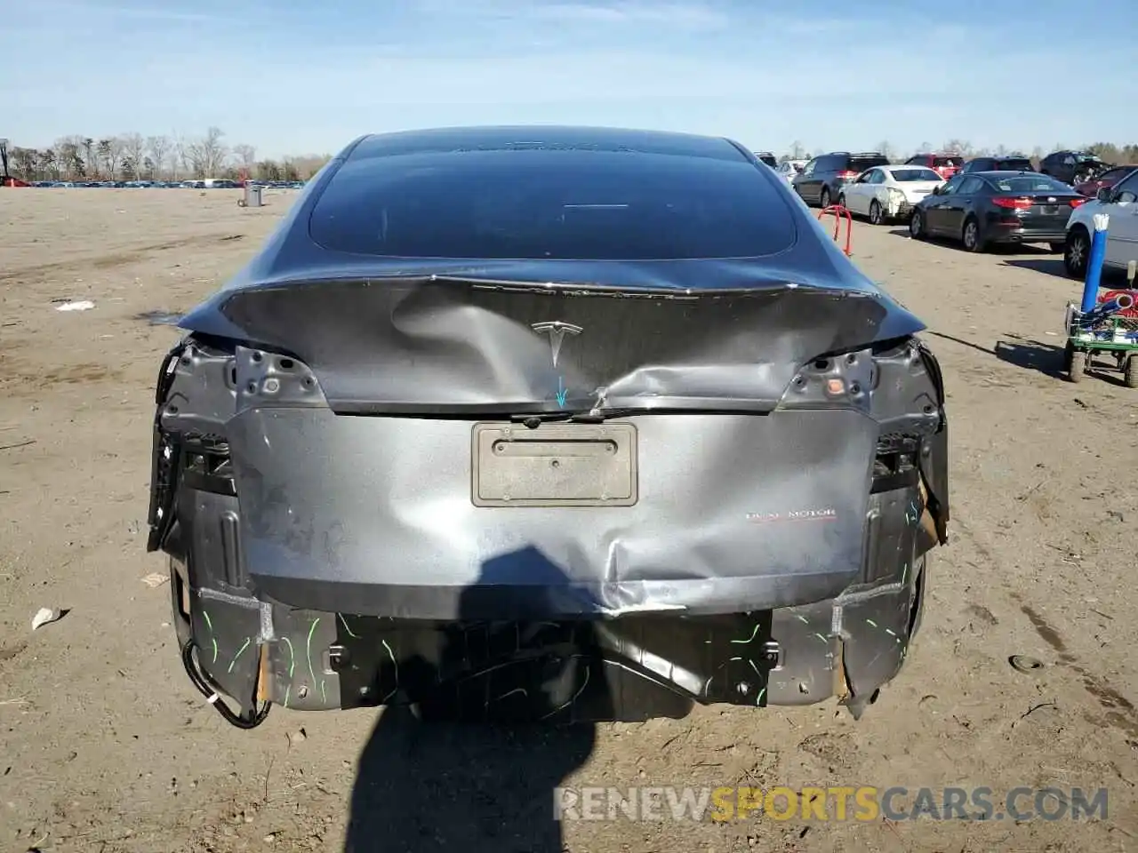 6 Photograph of a damaged car 7SAYGDEF4PF913149 TESLA MODEL Y 2023