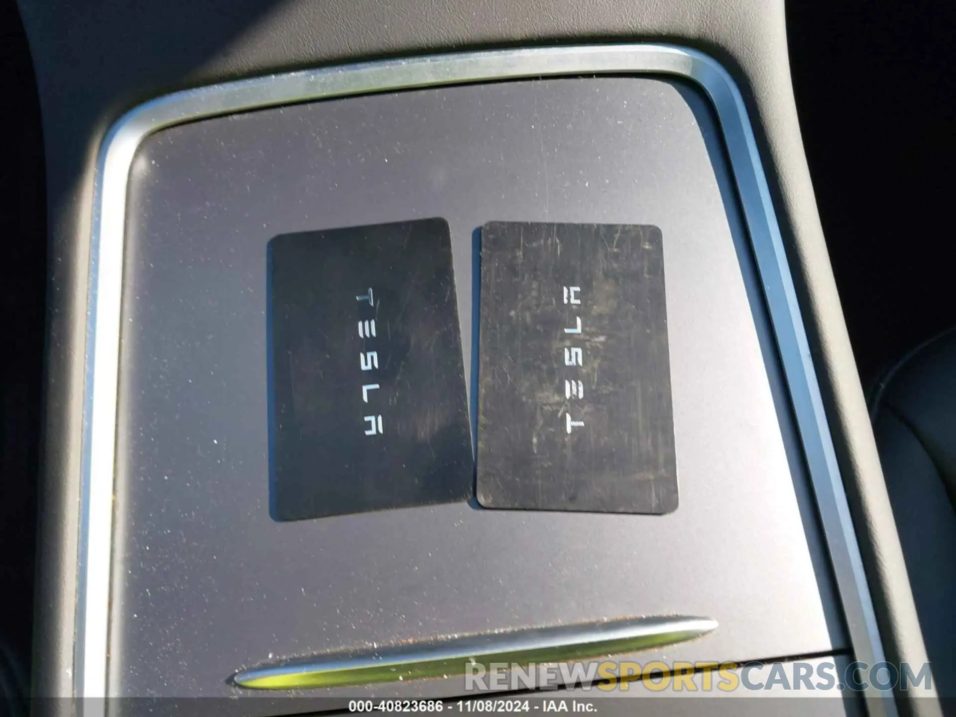 11 Photograph of a damaged car 7SAYGDEF4PF962268 TESLA MODEL Y 2023