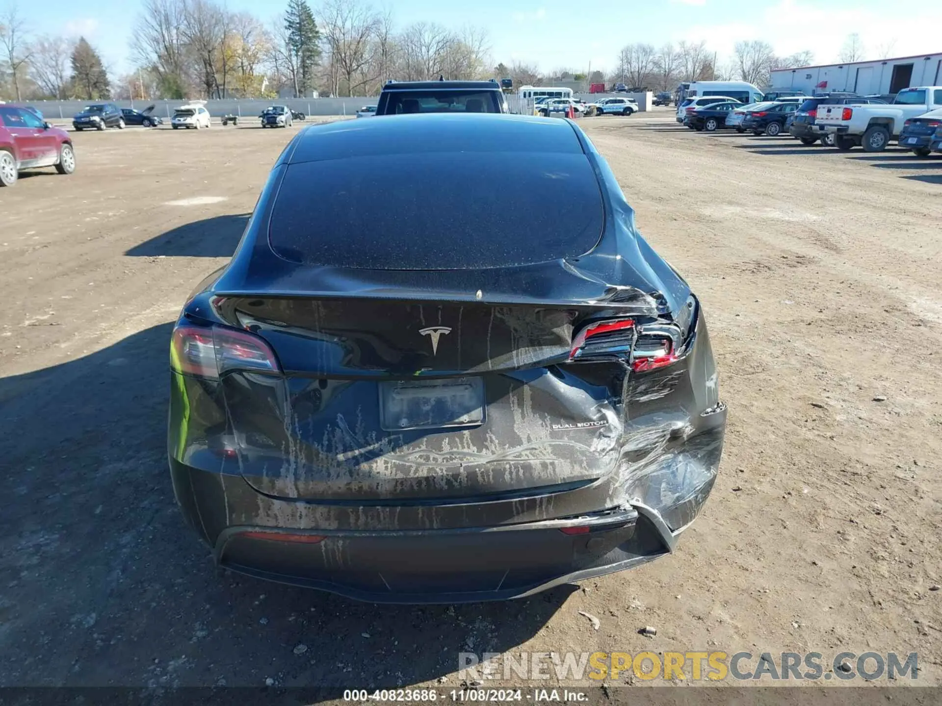 16 Photograph of a damaged car 7SAYGDEF4PF962268 TESLA MODEL Y 2023