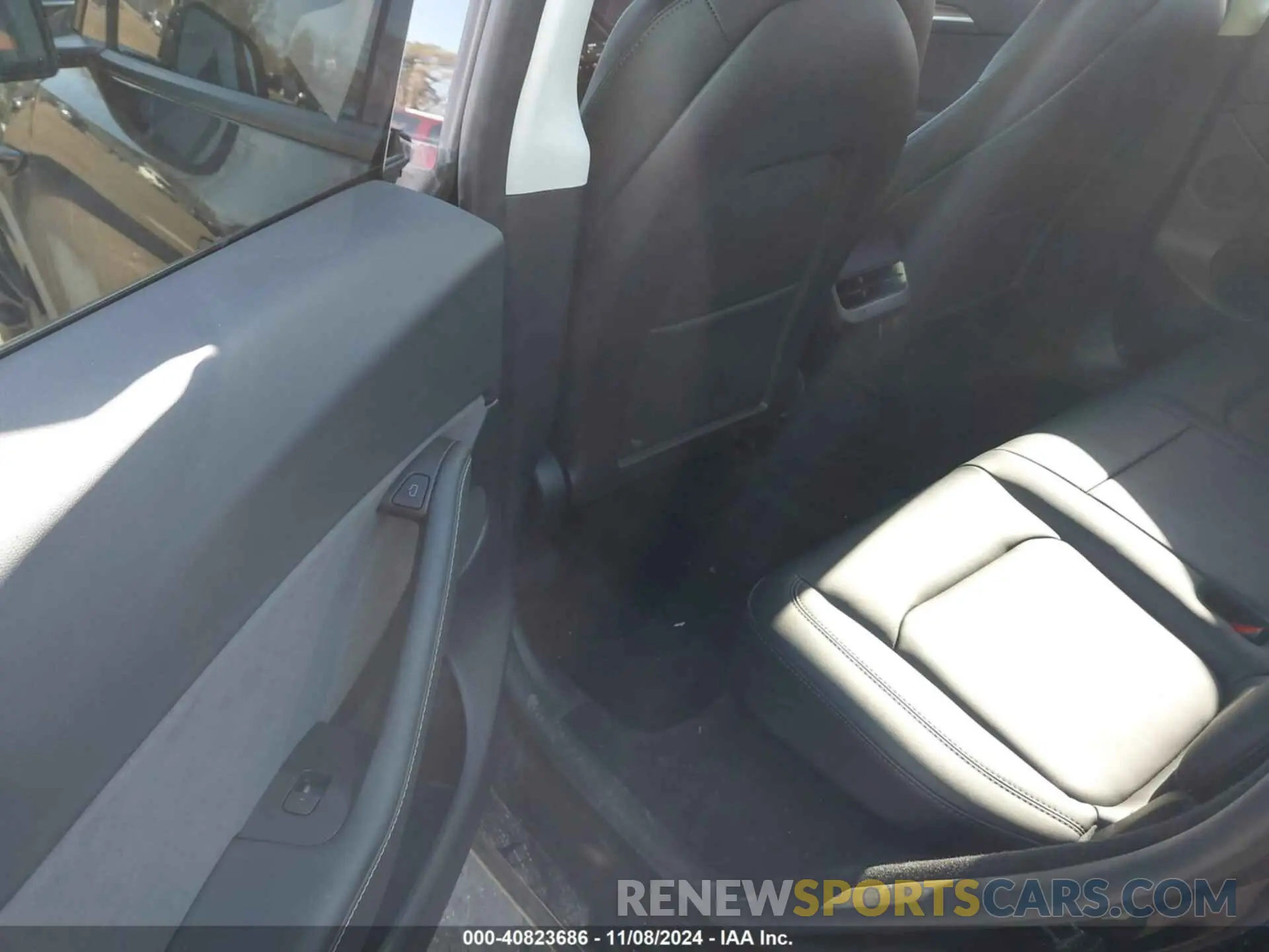 8 Photograph of a damaged car 7SAYGDEF4PF962268 TESLA MODEL Y 2023