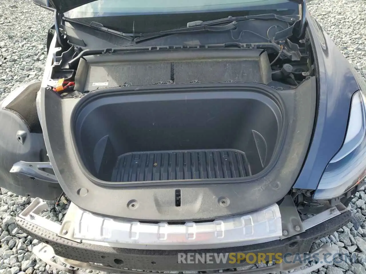 11 Photograph of a damaged car 7SAYGDEF5PF606380 TESLA MODEL Y 2023