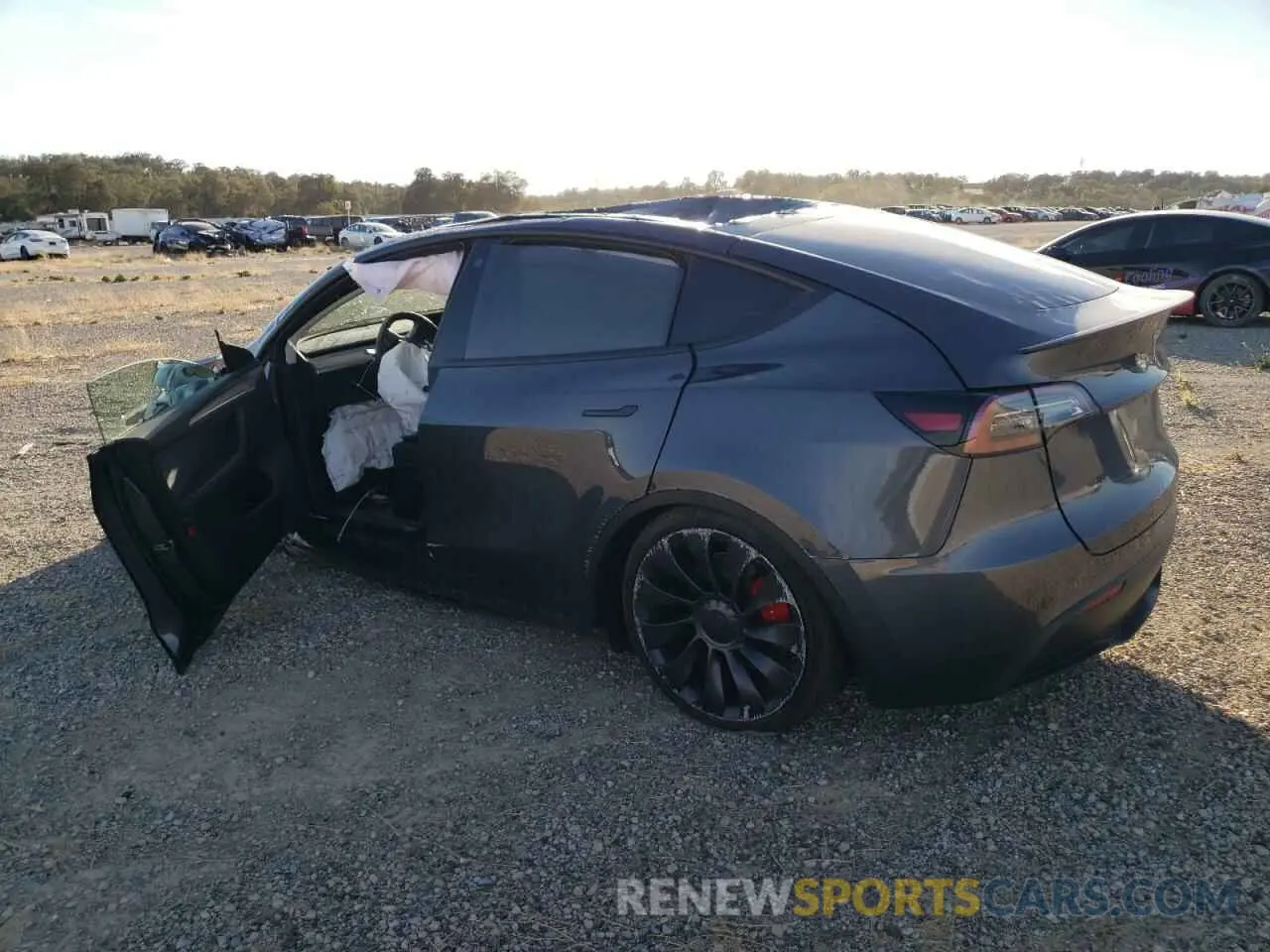 2 Photograph of a damaged car 7SAYGDEF5PF737969 TESLA MODEL Y 2023