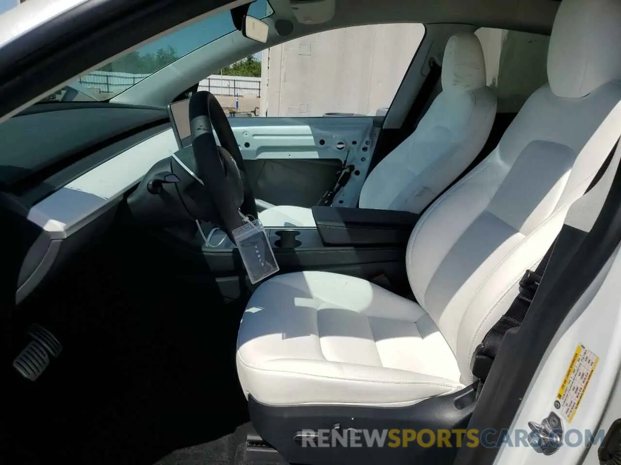 7 Photograph of a damaged car 7SAYGDEF5PF744839 TESLA MODEL Y 2023