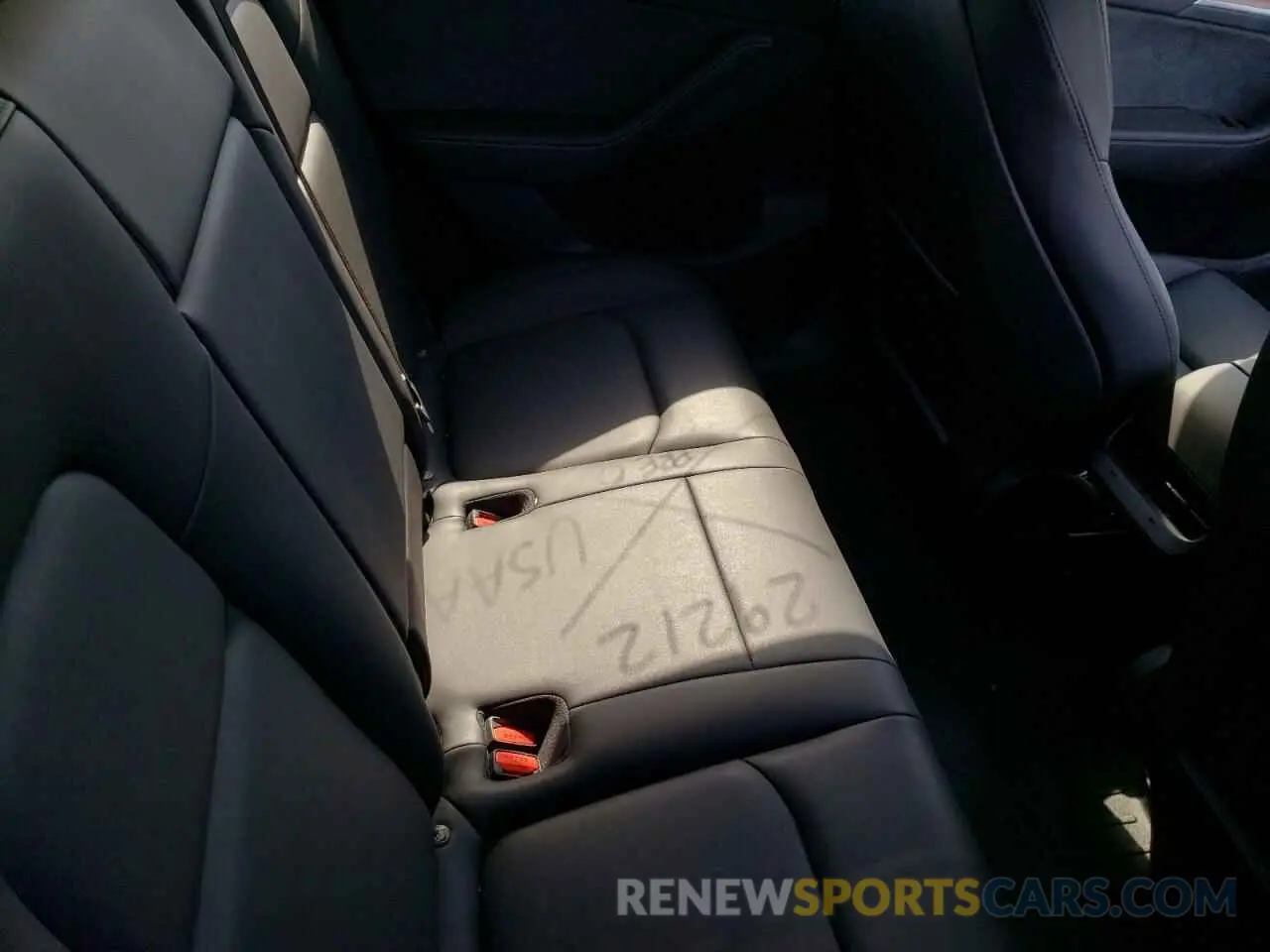 10 Photograph of a damaged car 7SAYGDEF5PF779817 TESLA MODEL Y 2023