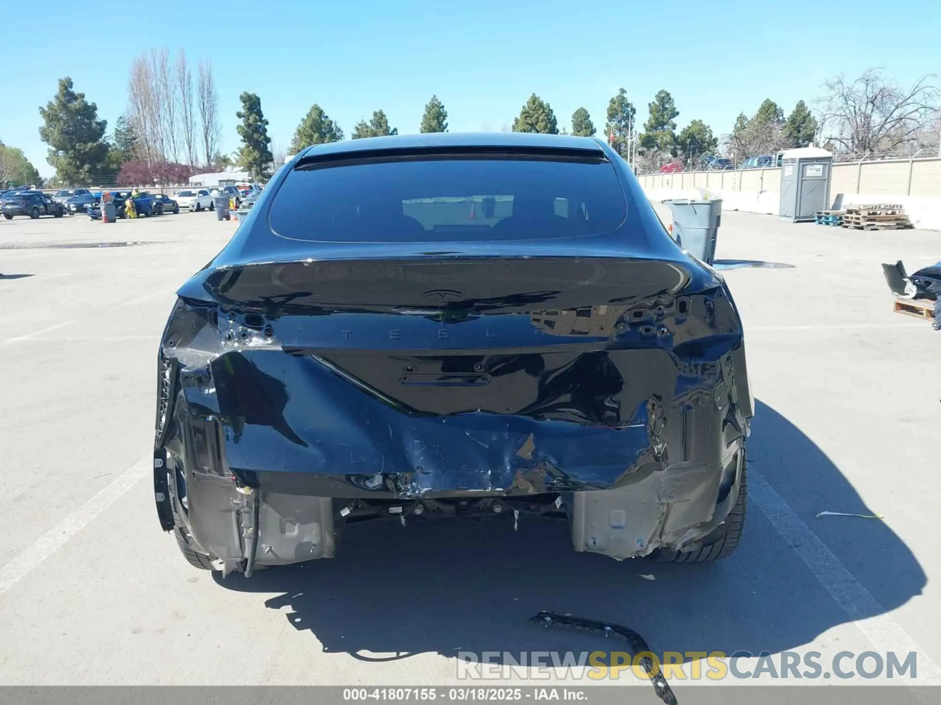 17 Photograph of a damaged car 7SAYGDEF5PF793197 TESLA MODEL Y 2023