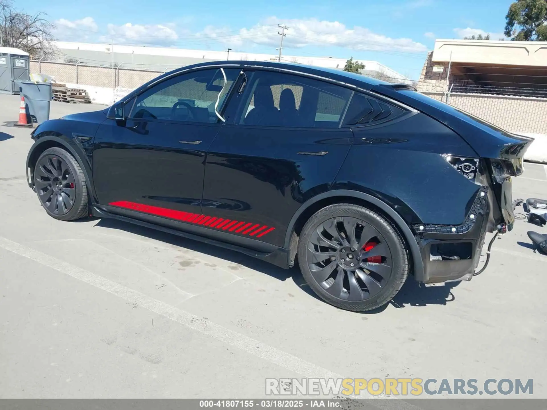 3 Photograph of a damaged car 7SAYGDEF5PF793197 TESLA MODEL Y 2023