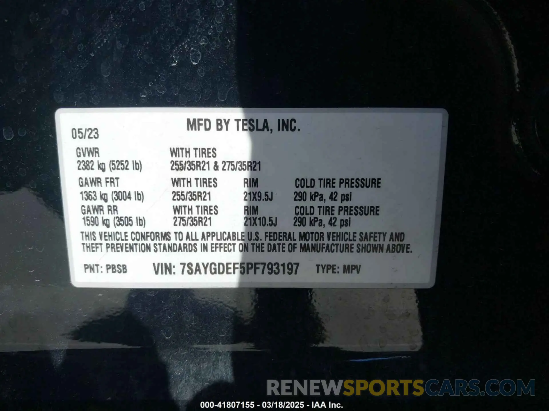 9 Photograph of a damaged car 7SAYGDEF5PF793197 TESLA MODEL Y 2023