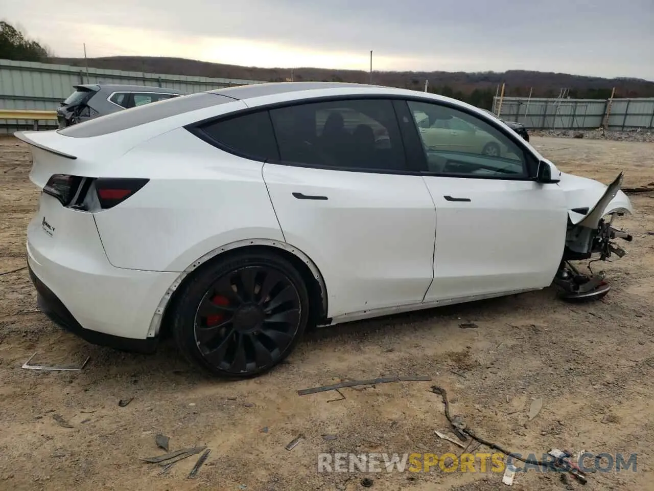 3 Photograph of a damaged car 7SAYGDEF5PF808961 TESLA MODEL Y 2023