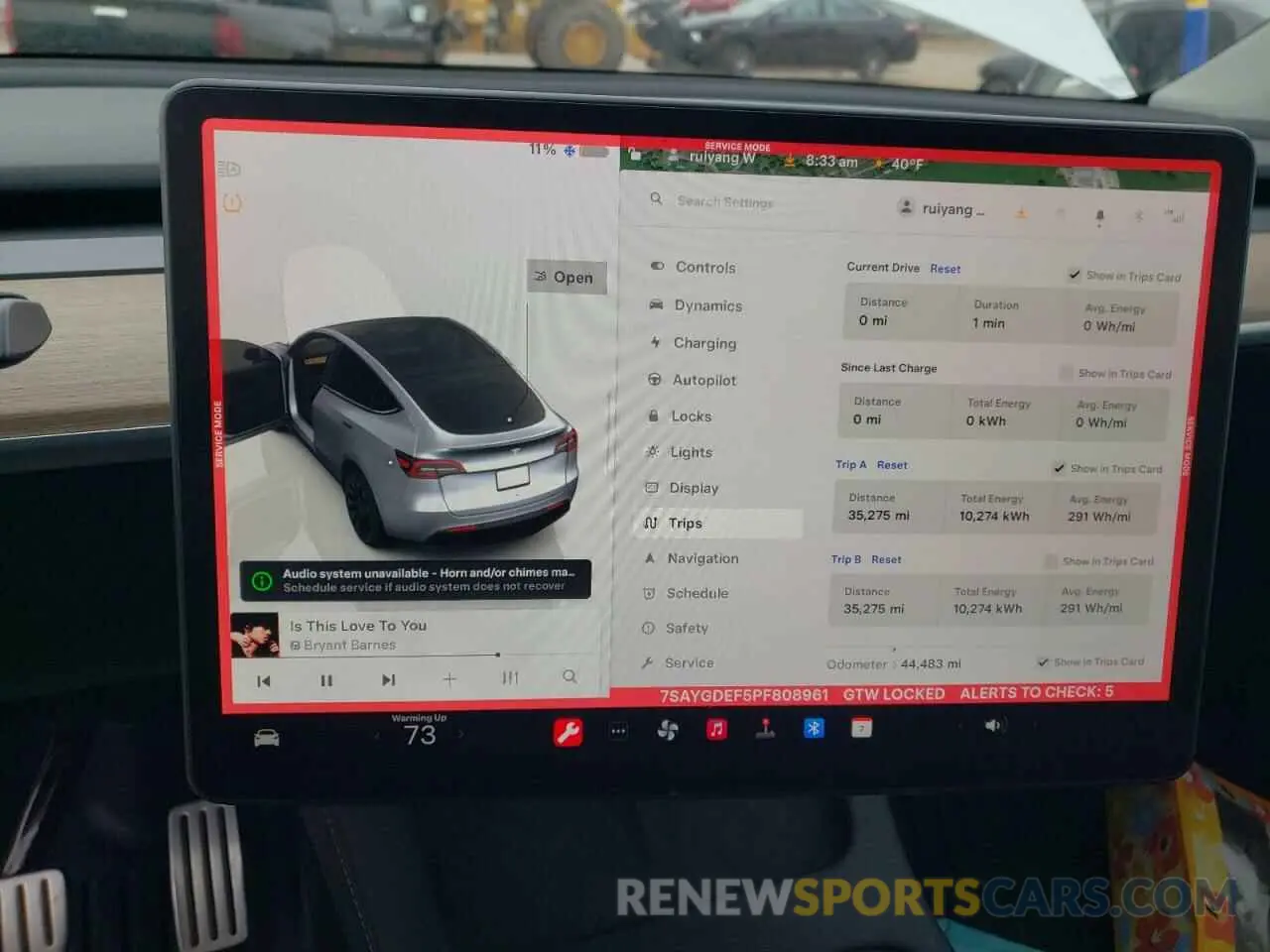 9 Photograph of a damaged car 7SAYGDEF5PF808961 TESLA MODEL Y 2023