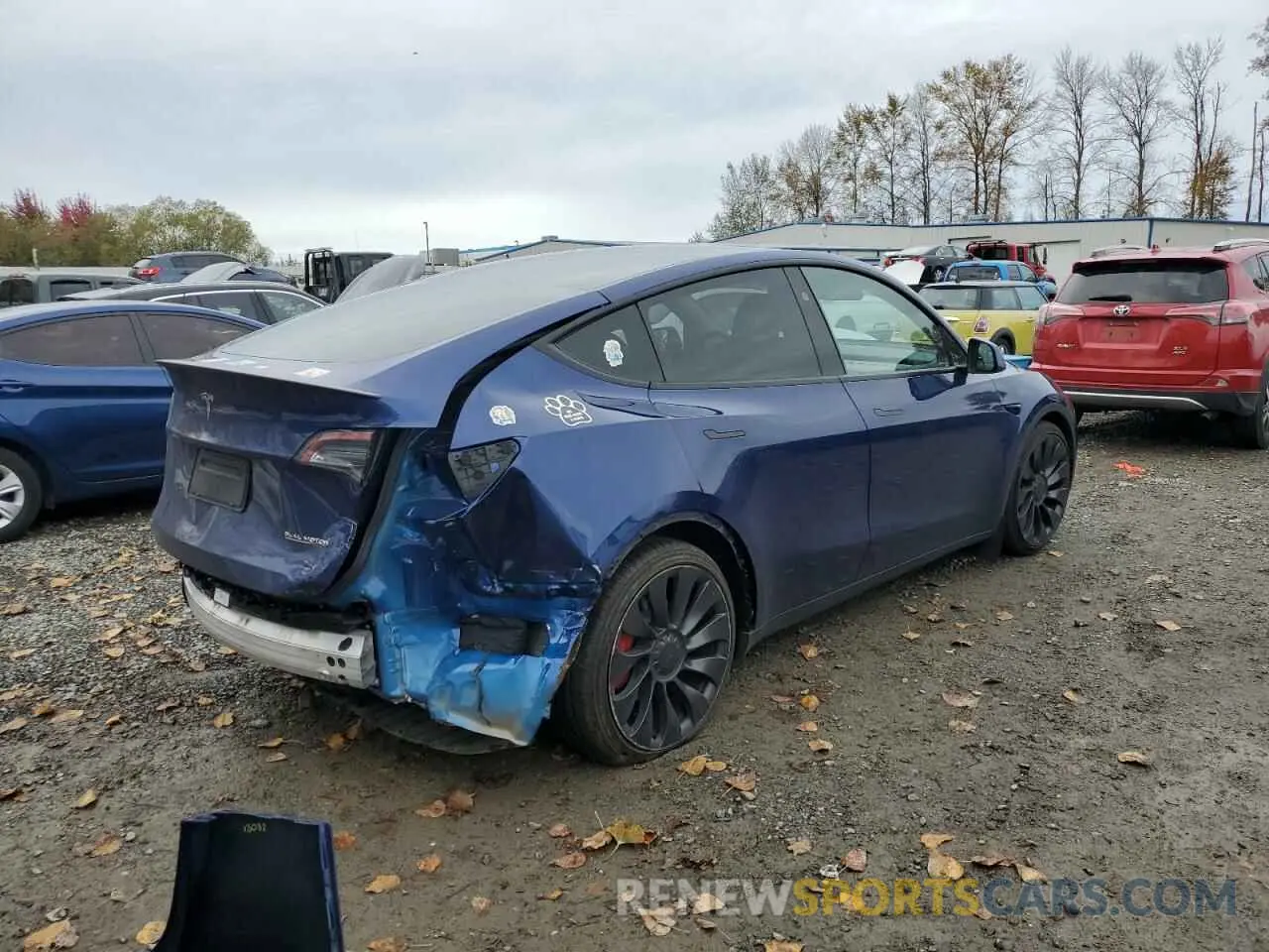 3 Photograph of a damaged car 7SAYGDEF5PF811651 TESLA MODEL Y 2023