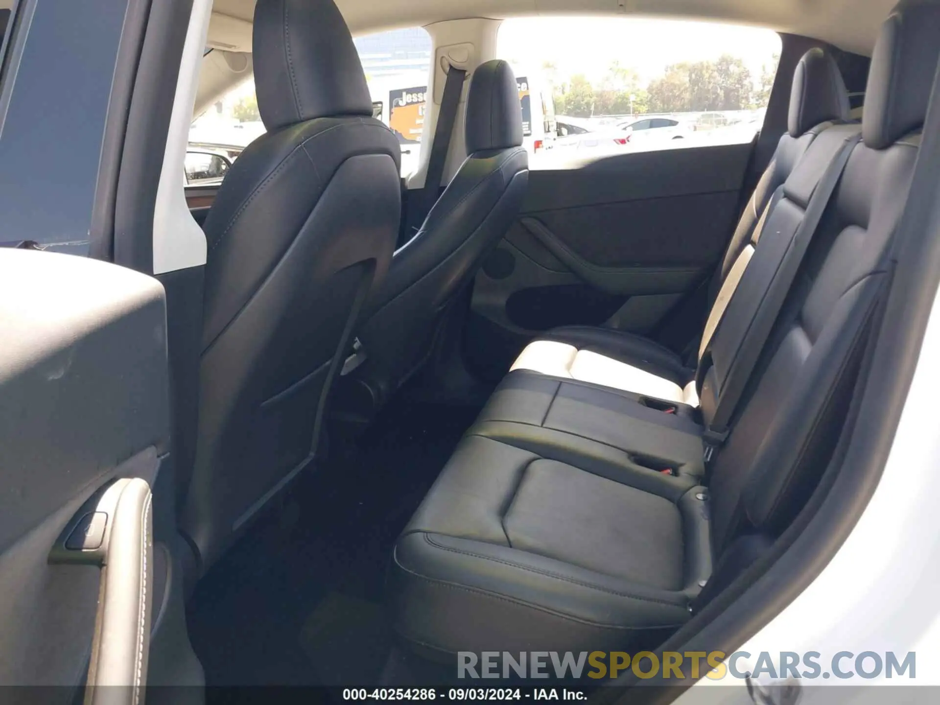 8 Photograph of a damaged car 7SAYGDEF5PF839594 TESLA MODEL Y 2023