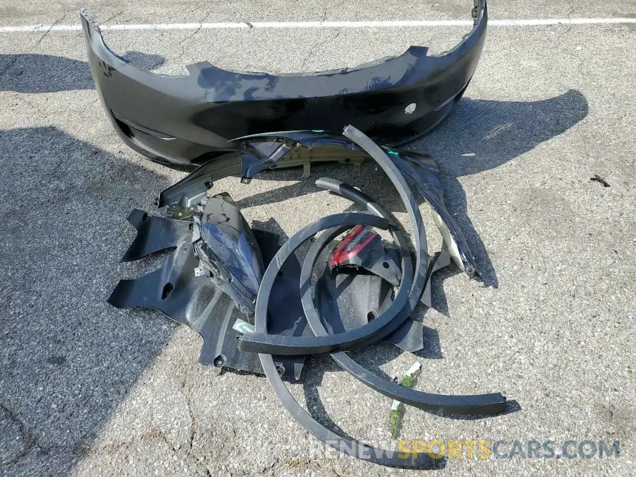 13 Photograph of a damaged car 7SAYGDEF5PF841619 TESLA MODEL Y 2023