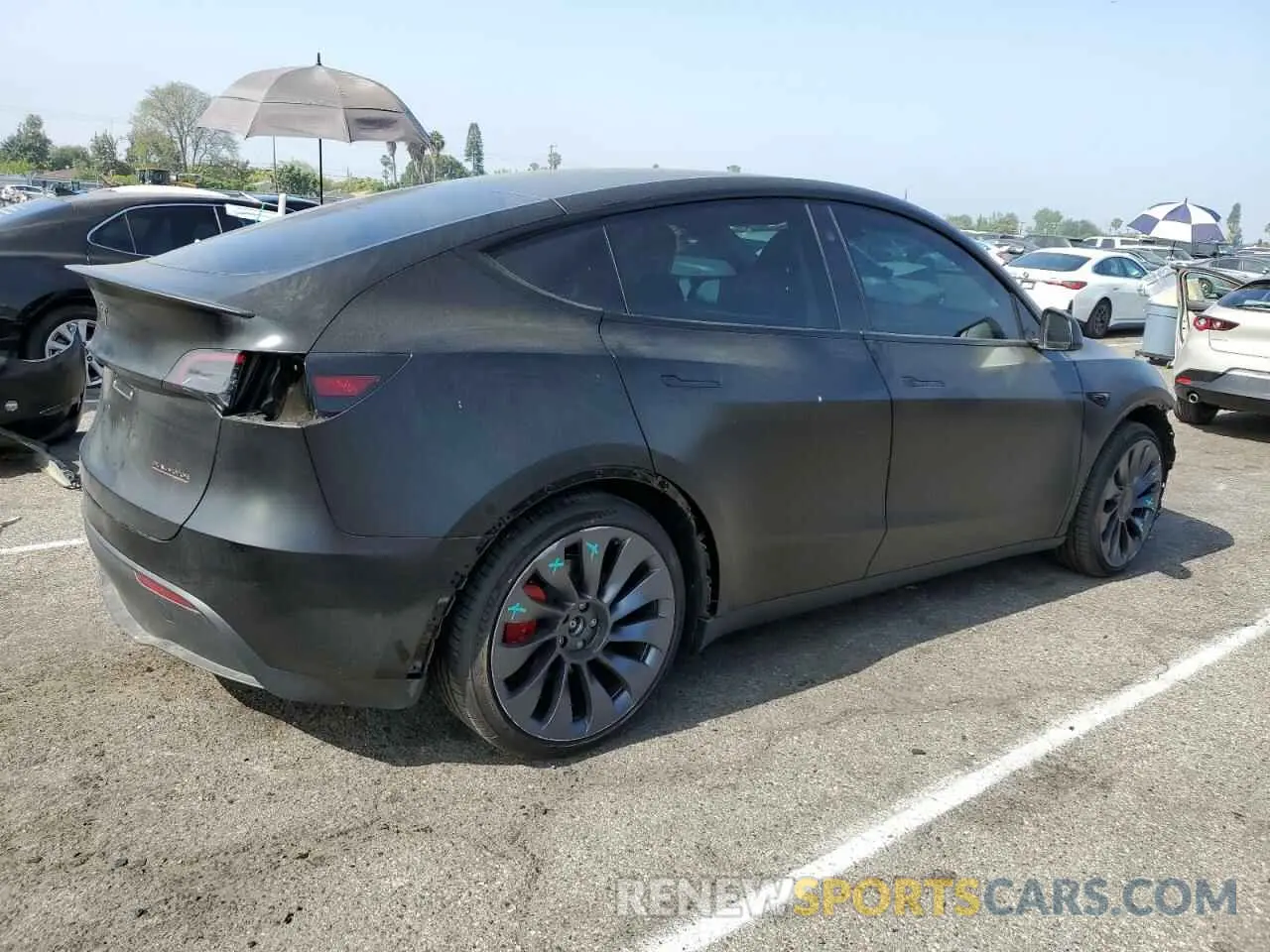 3 Photograph of a damaged car 7SAYGDEF5PF841619 TESLA MODEL Y 2023