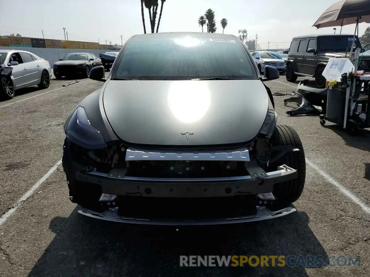 5 Photograph of a damaged car 7SAYGDEF5PF841619 TESLA MODEL Y 2023