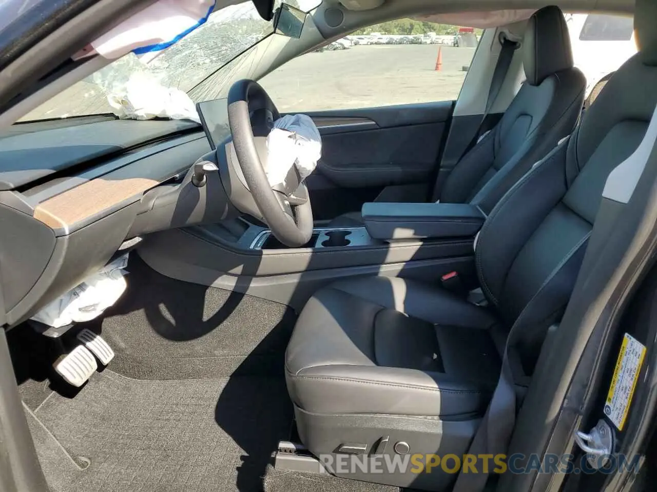 7 Photograph of a damaged car 7SAYGDEF5PF901740 TESLA MODEL Y 2023