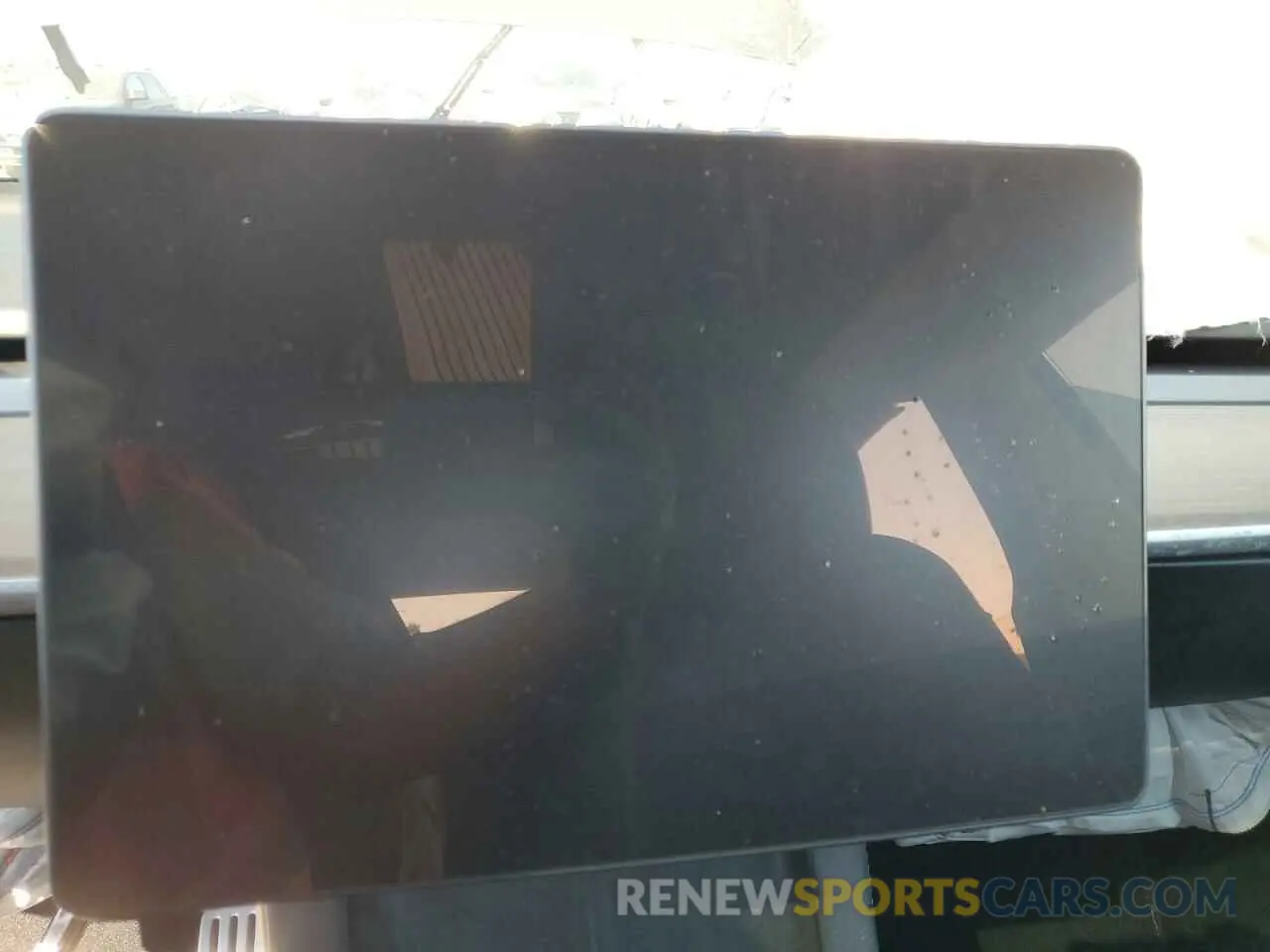 9 Photograph of a damaged car 7SAYGDEF5PF901740 TESLA MODEL Y 2023