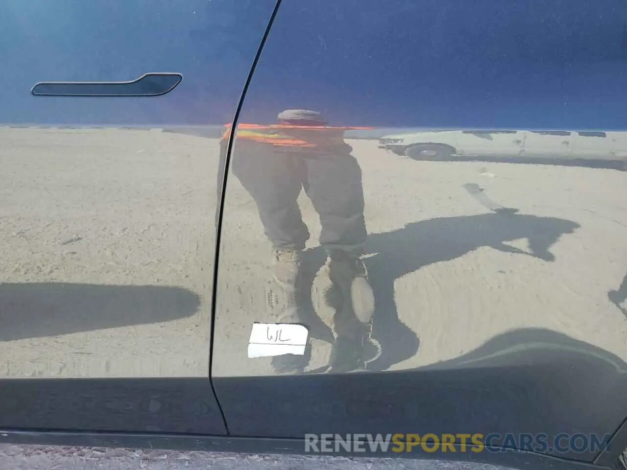 13 Photograph of a damaged car 7SAYGDEF5PF915038 TESLA MODEL Y 2023