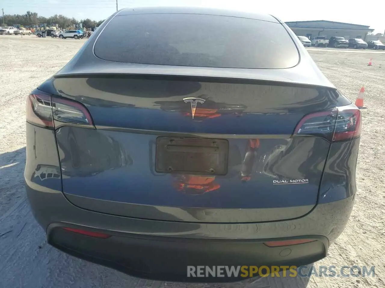 6 Photograph of a damaged car 7SAYGDEF5PF915038 TESLA MODEL Y 2023