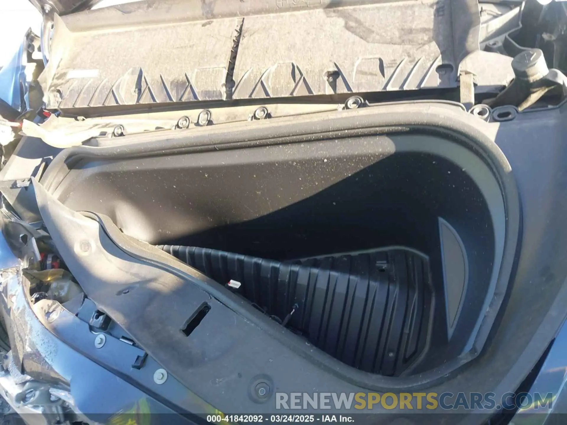 10 Photograph of a damaged car 7SAYGDEF5PF917338 TESLA MODEL Y 2023