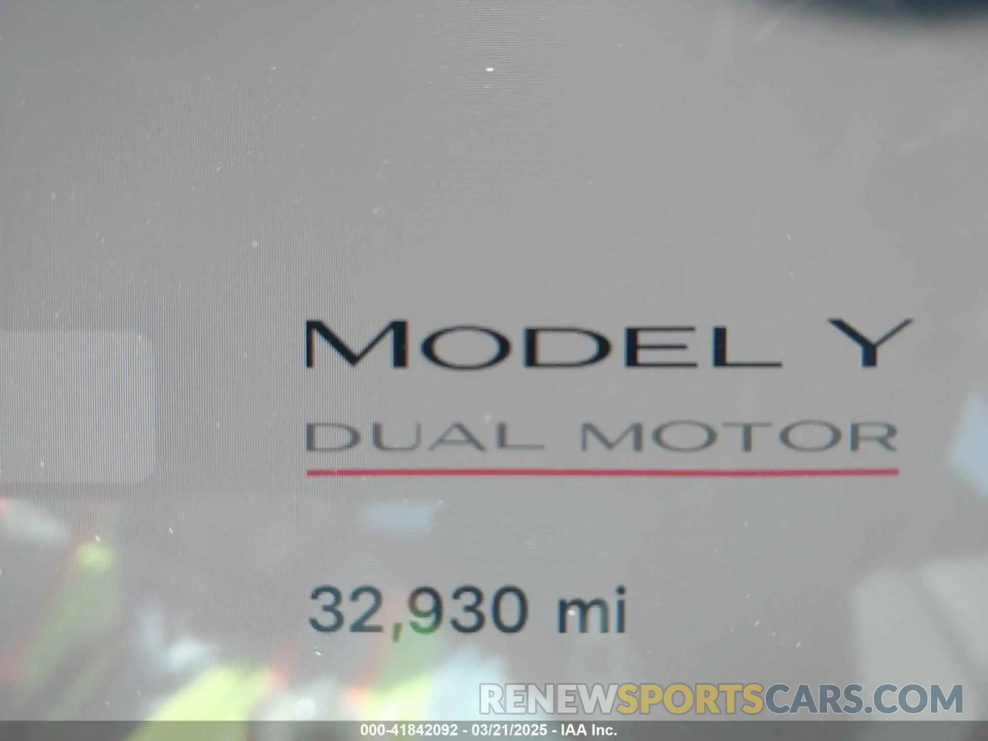 14 Photograph of a damaged car 7SAYGDEF5PF917338 TESLA MODEL Y 2023