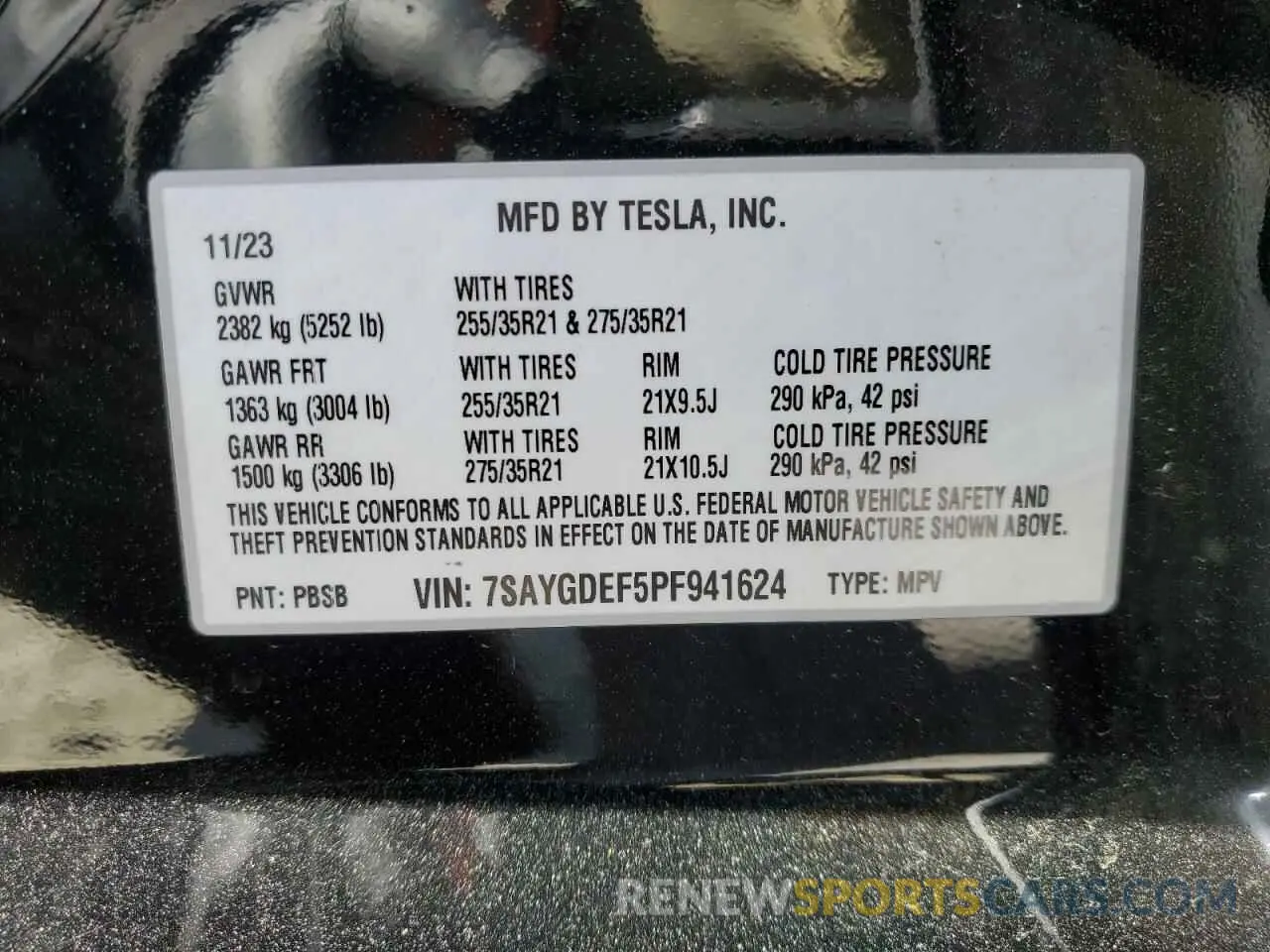 12 Photograph of a damaged car 7SAYGDEF5PF941624 TESLA MODEL Y 2023