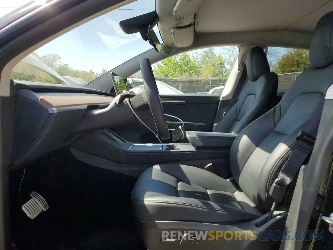7 Photograph of a damaged car 7SAYGDEF5PF941624 TESLA MODEL Y 2023