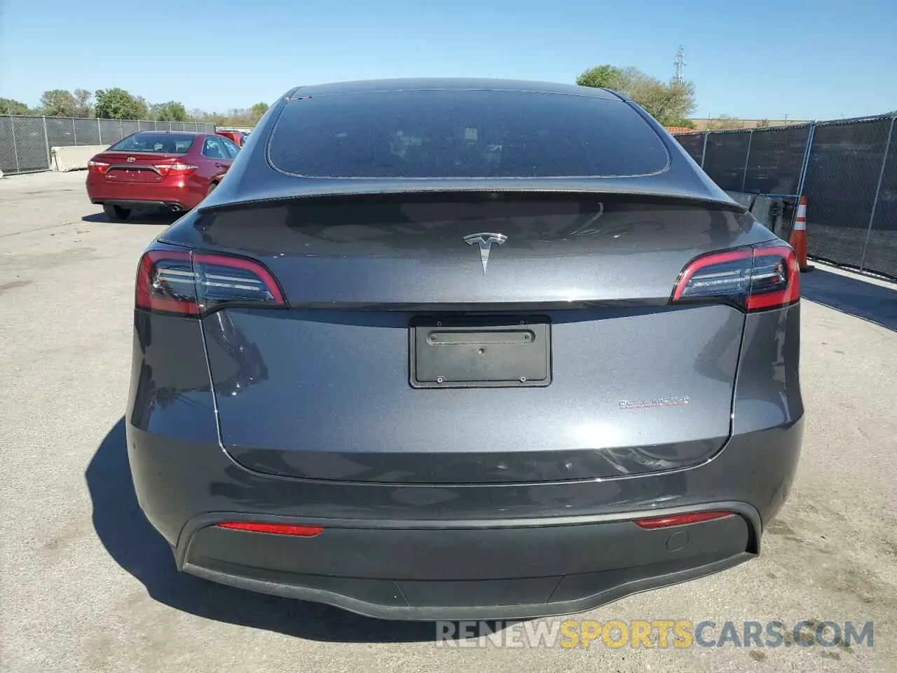 6 Photograph of a damaged car 7SAYGDEF6PF603035 TESLA MODEL Y 2023