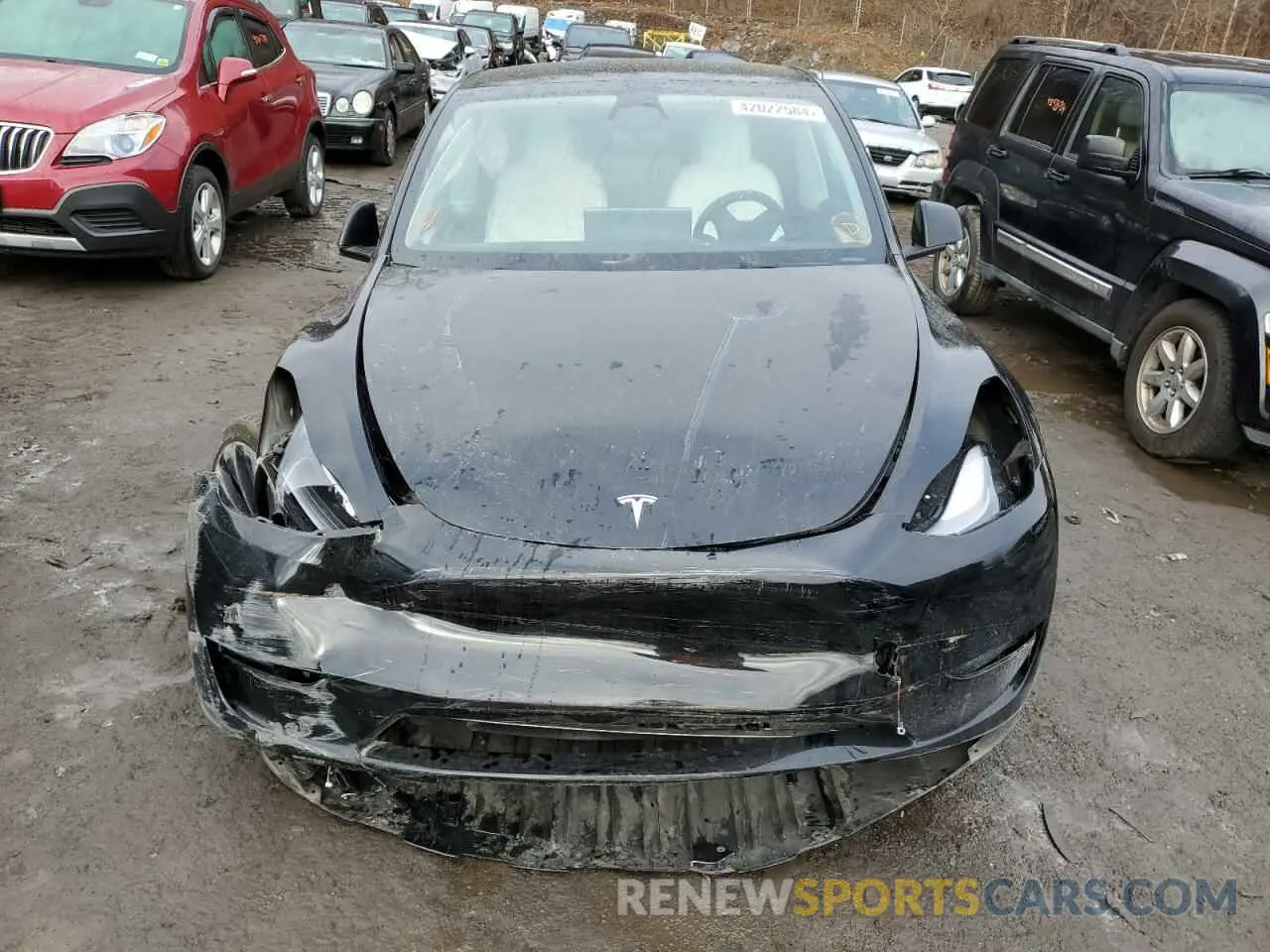 5 Photograph of a damaged car 7SAYGDEF6PF615122 TESLA MODEL Y 2023