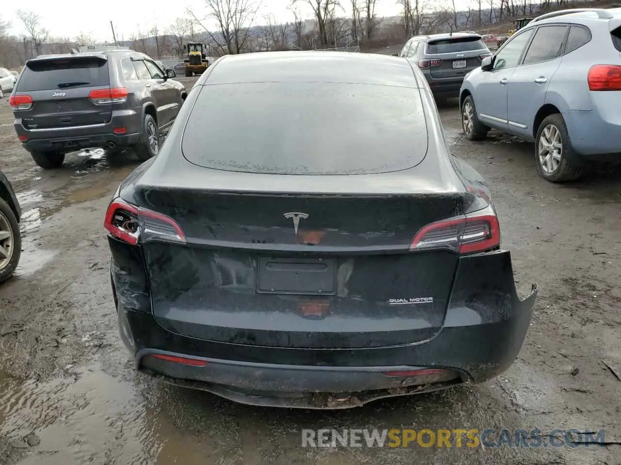 6 Photograph of a damaged car 7SAYGDEF6PF615122 TESLA MODEL Y 2023