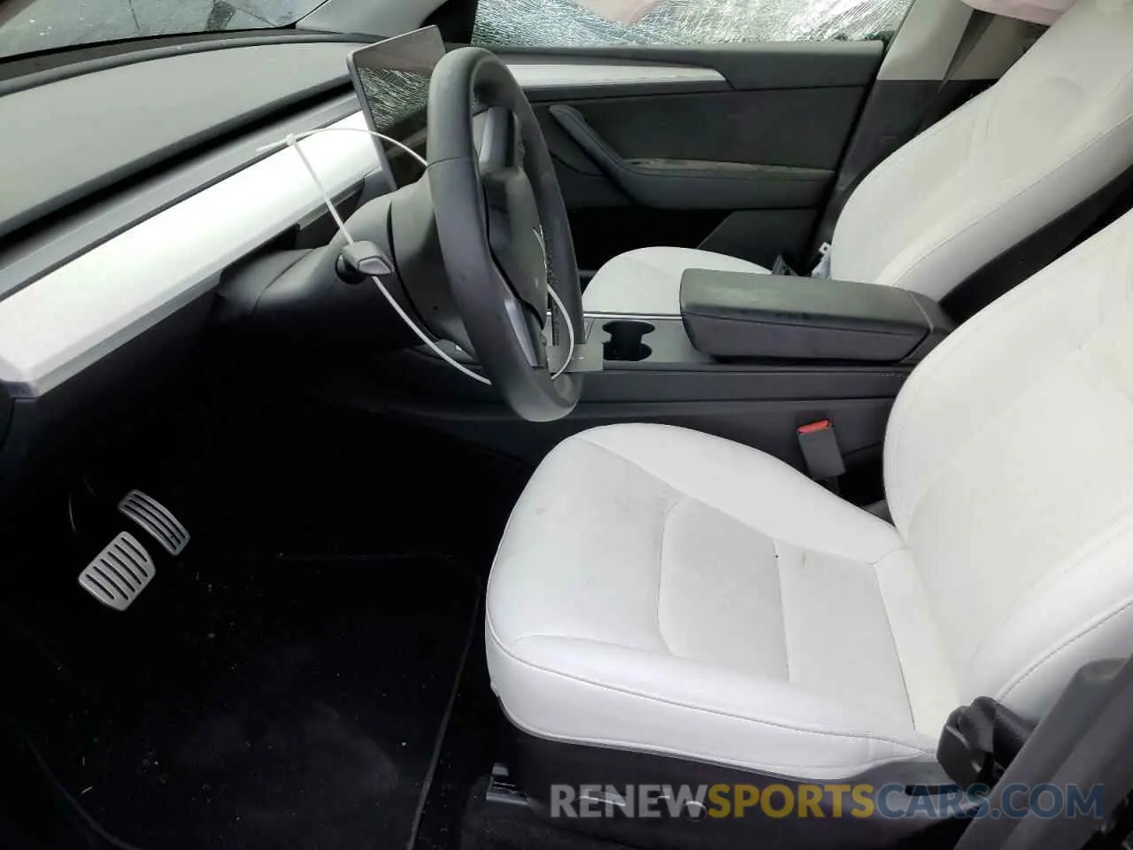 7 Photograph of a damaged car 7SAYGDEF6PF615122 TESLA MODEL Y 2023