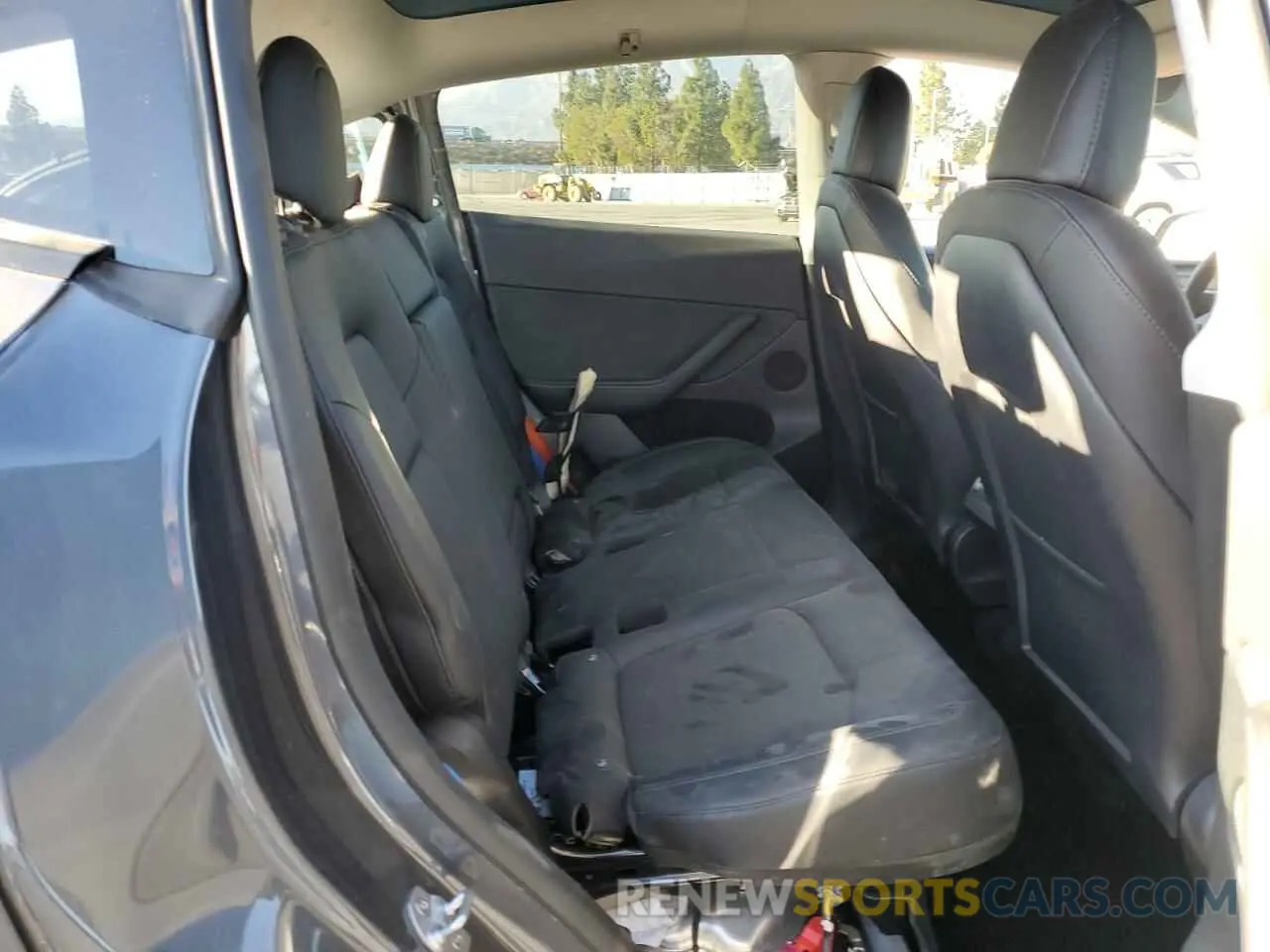 11 Photograph of a damaged car 7SAYGDEF6PF635614 TESLA MODEL Y 2023