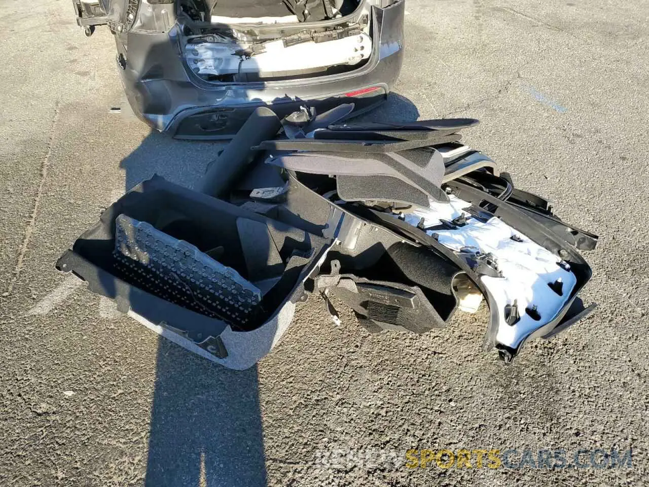 15 Photograph of a damaged car 7SAYGDEF6PF635614 TESLA MODEL Y 2023