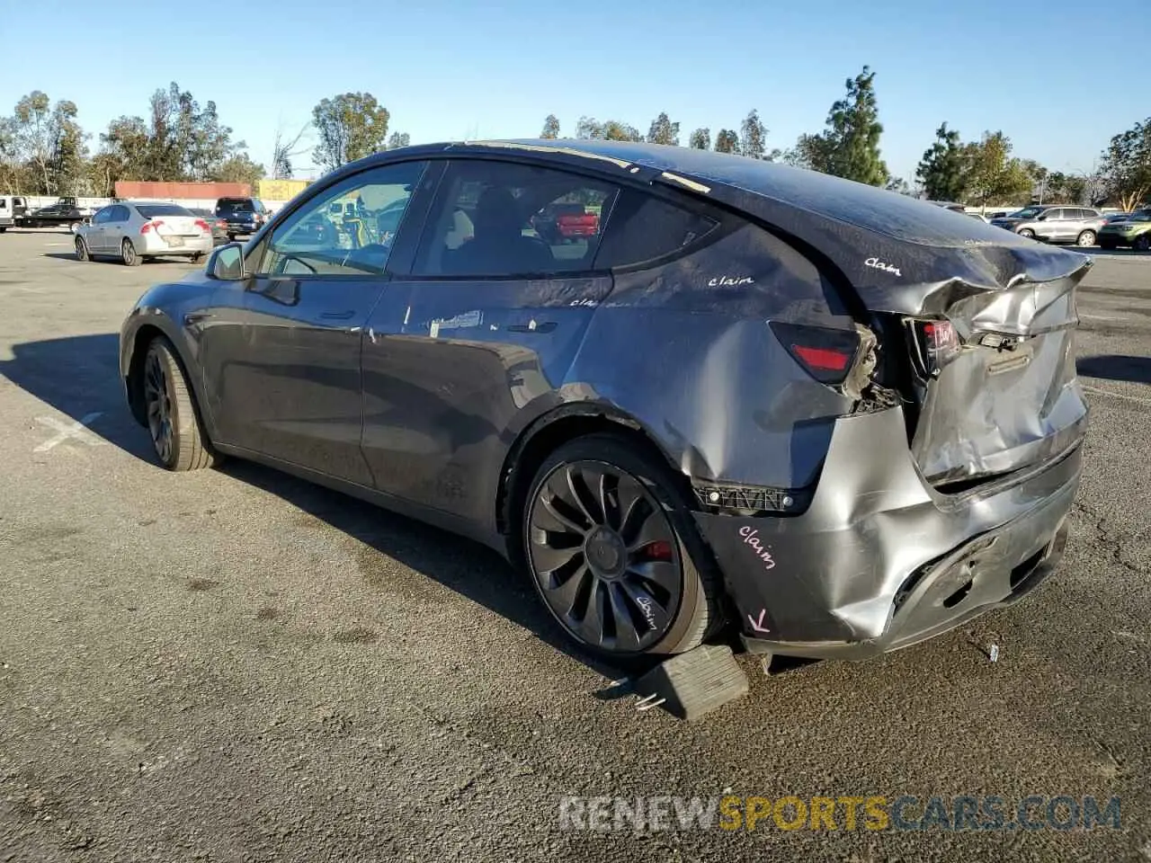 2 Photograph of a damaged car 7SAYGDEF6PF635614 TESLA MODEL Y 2023